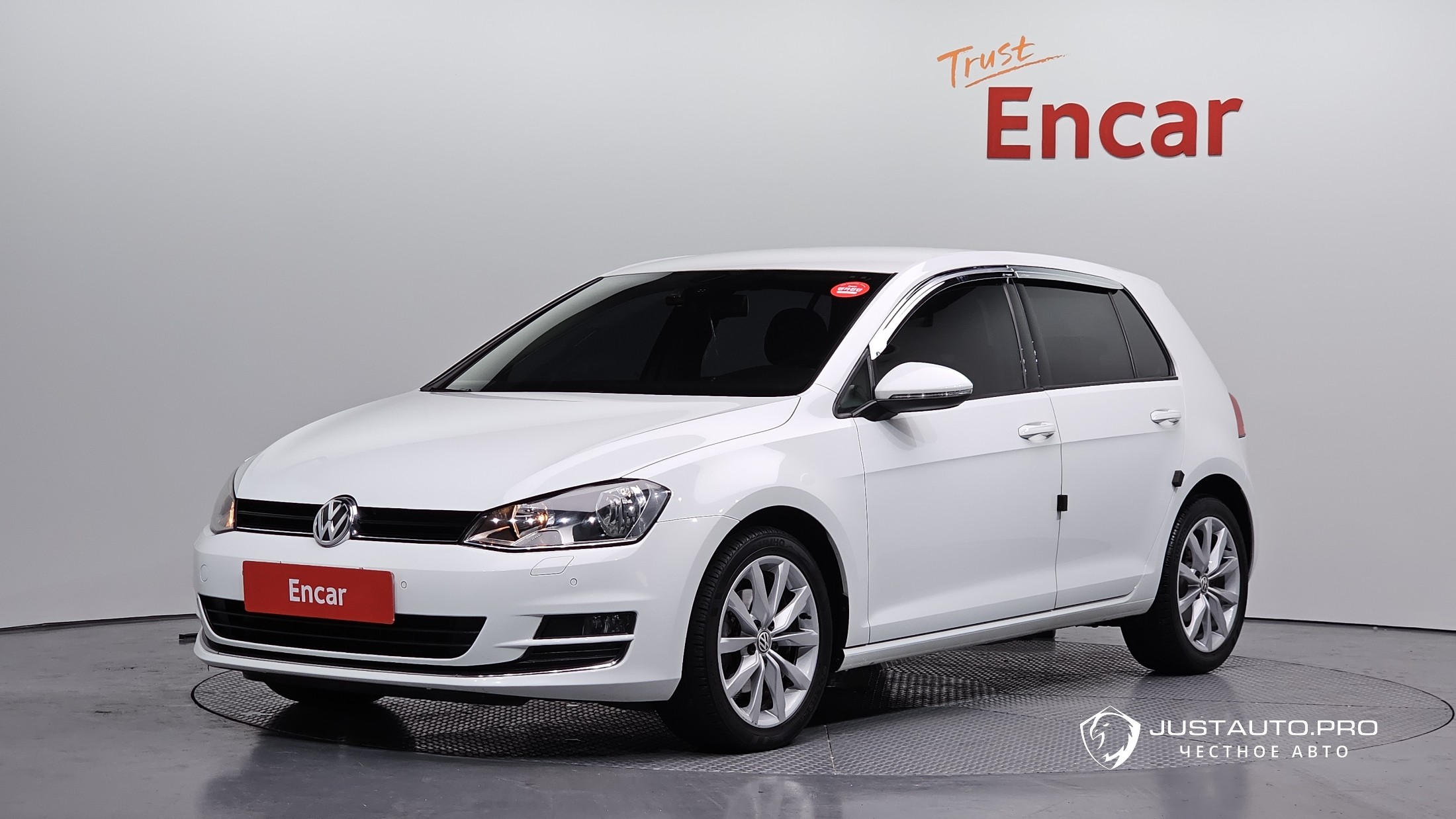 Автомобиль Volkswagen Golf