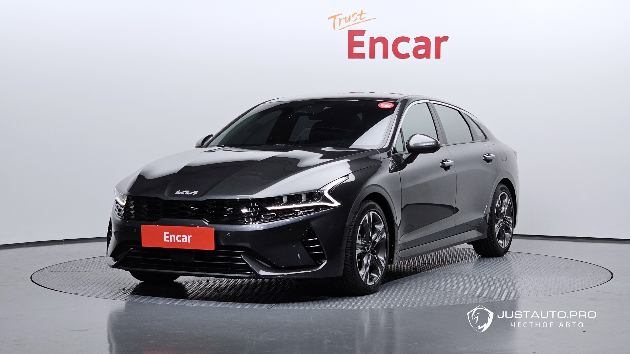 Автомобиль Kia K5