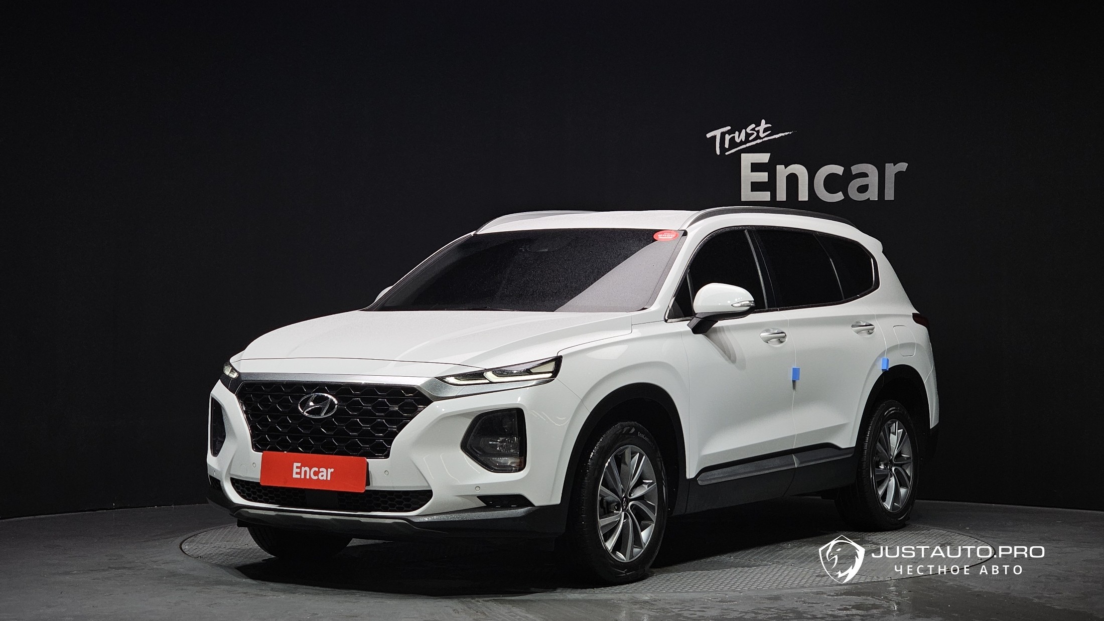 Автомобиль Hyundai Santafe