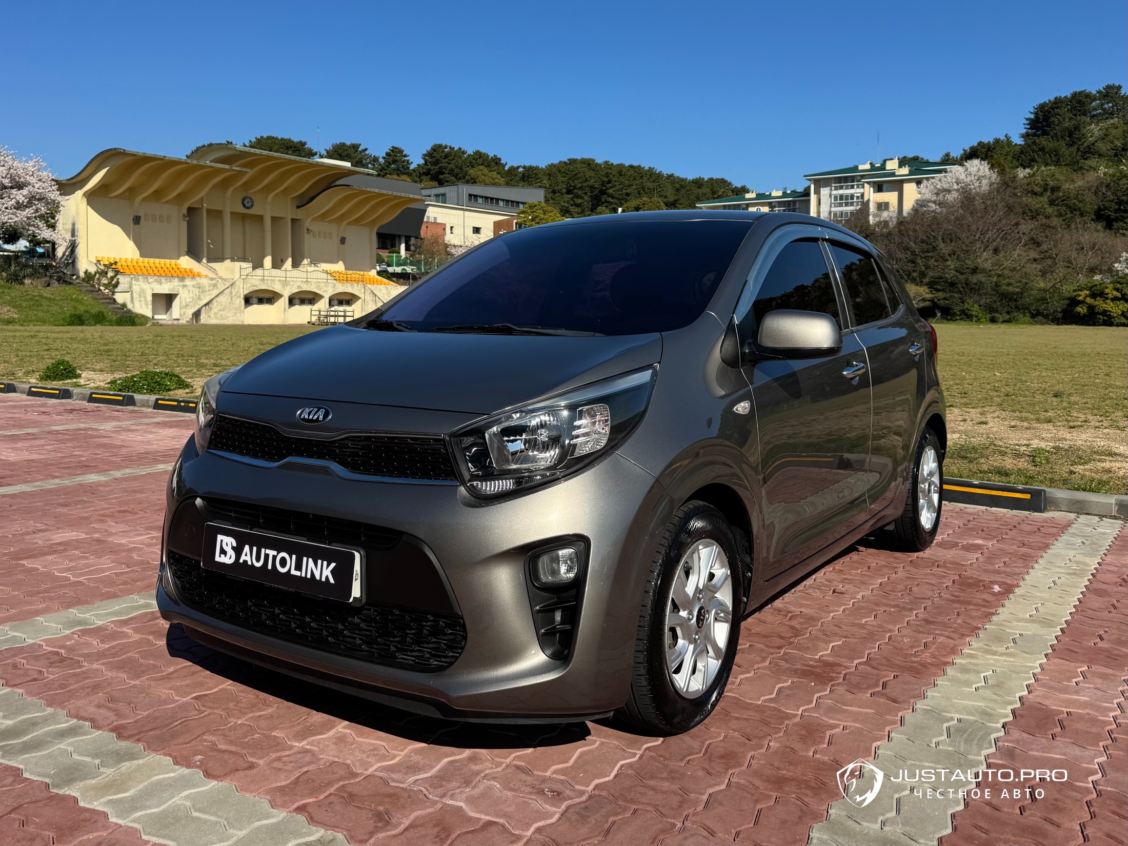 Автомобиль Kia morning