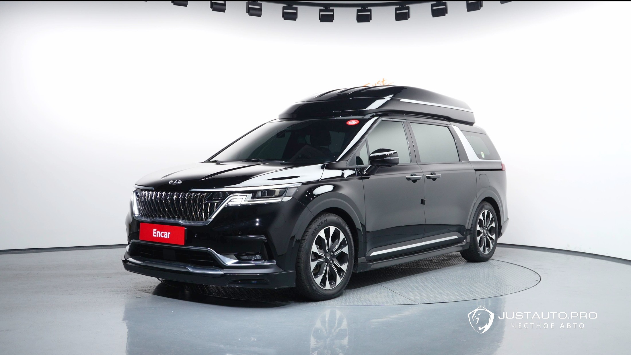 Автомобиль Kia Canival