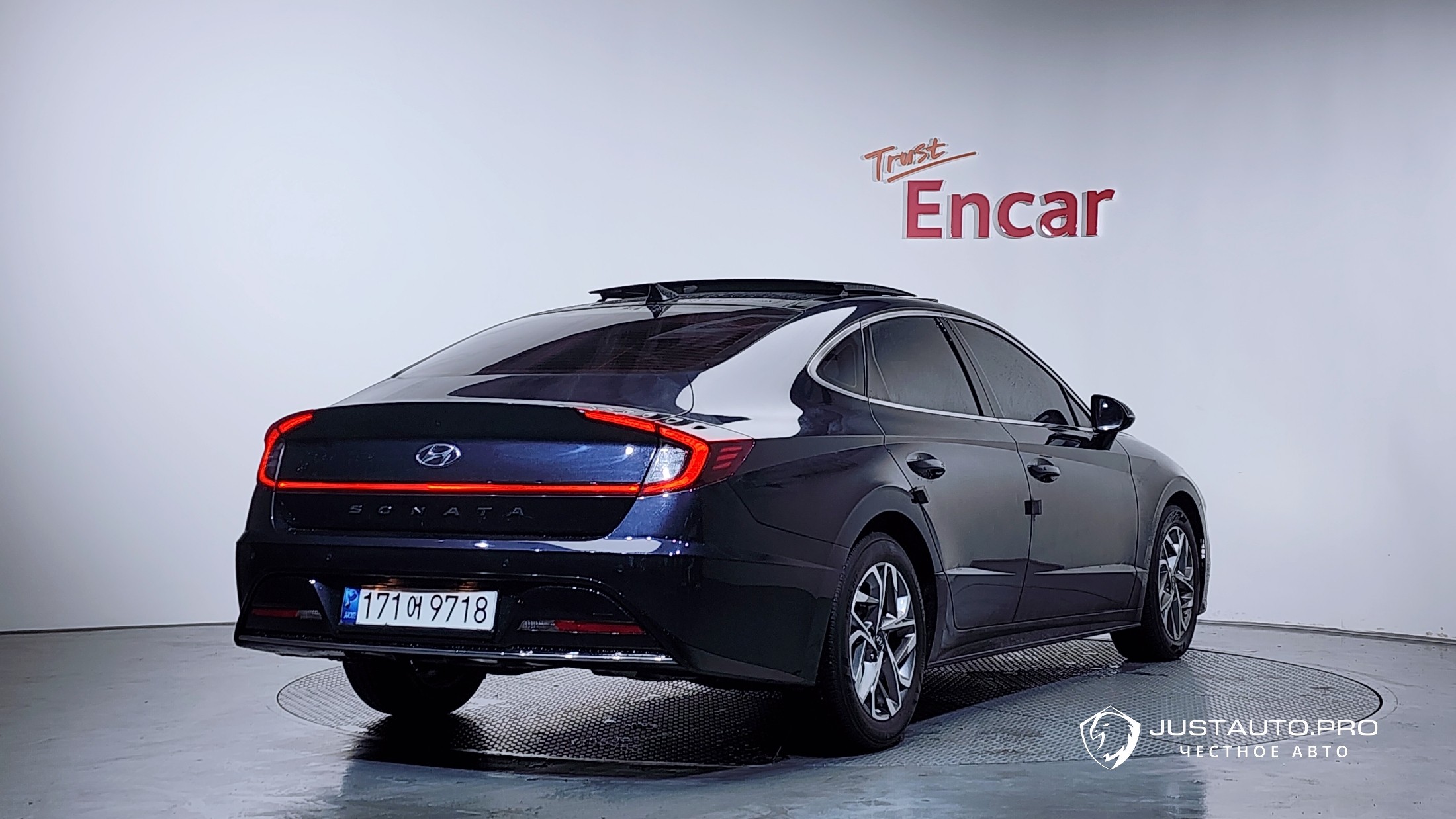 Автомобиль Hyundai Sonata