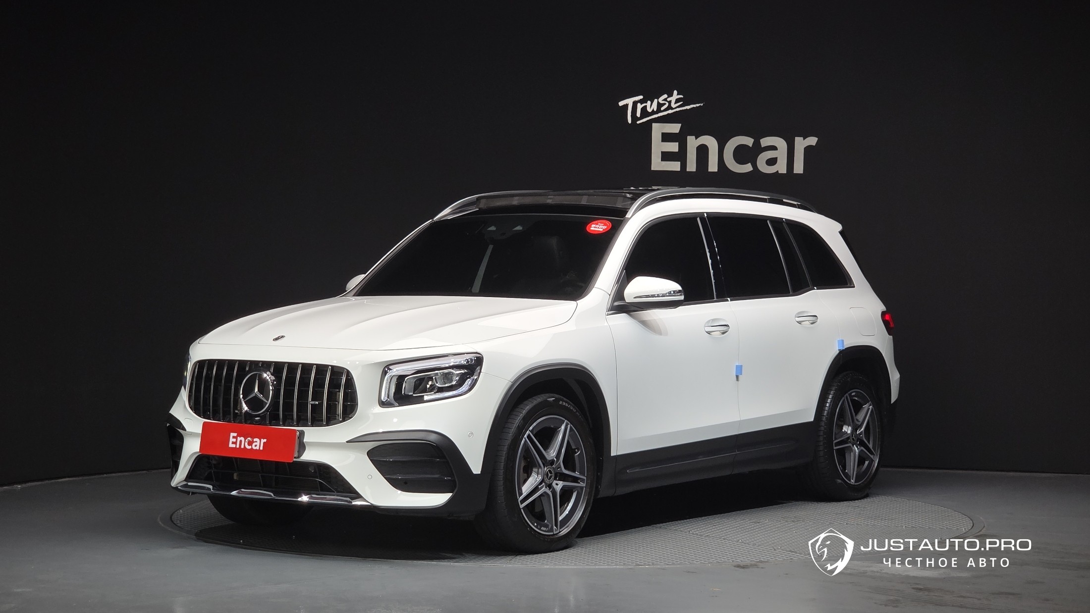 Автомобиль Mercedes-Benz GLB-Class