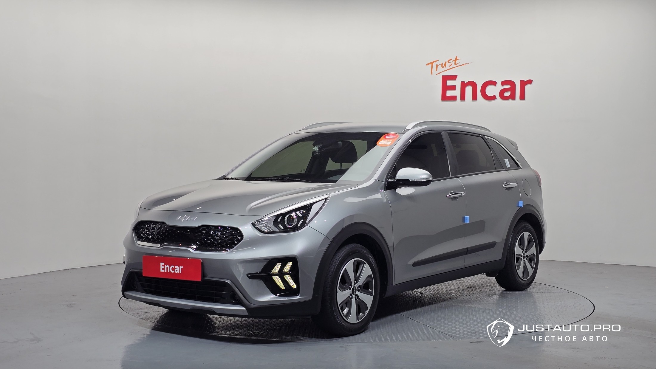 Автомобиль Kia Niro