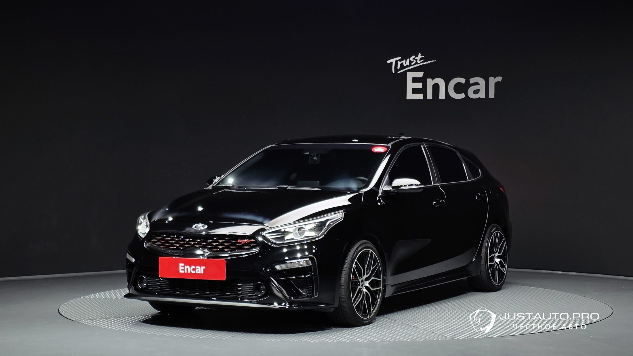 Автомобиль Kia K3