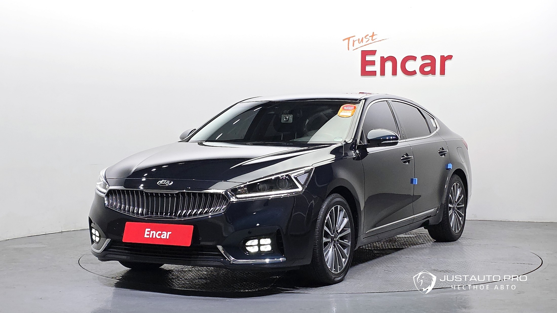 Автомобиль Kia K7