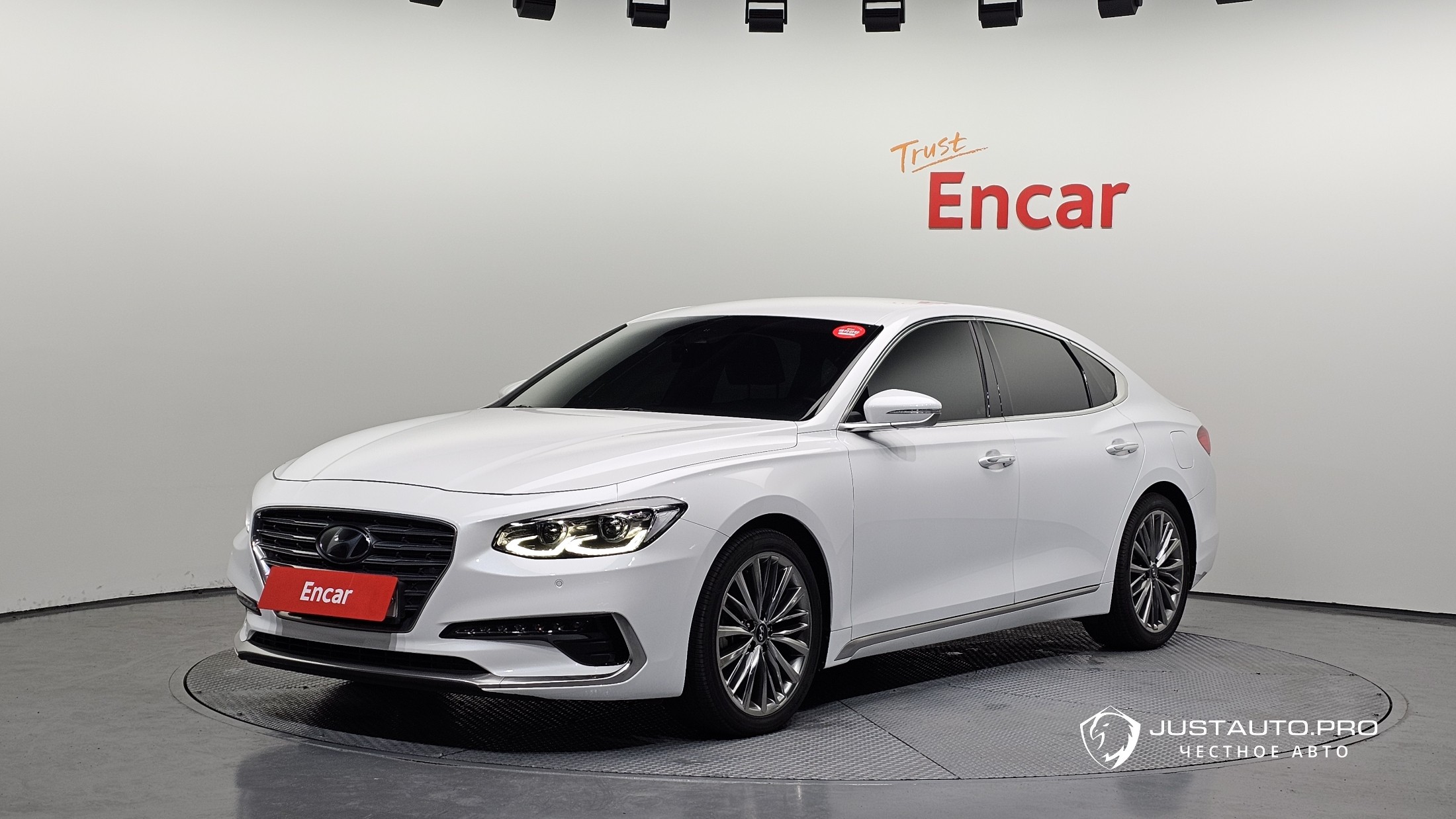 Автомобиль Hyundai Grandeur