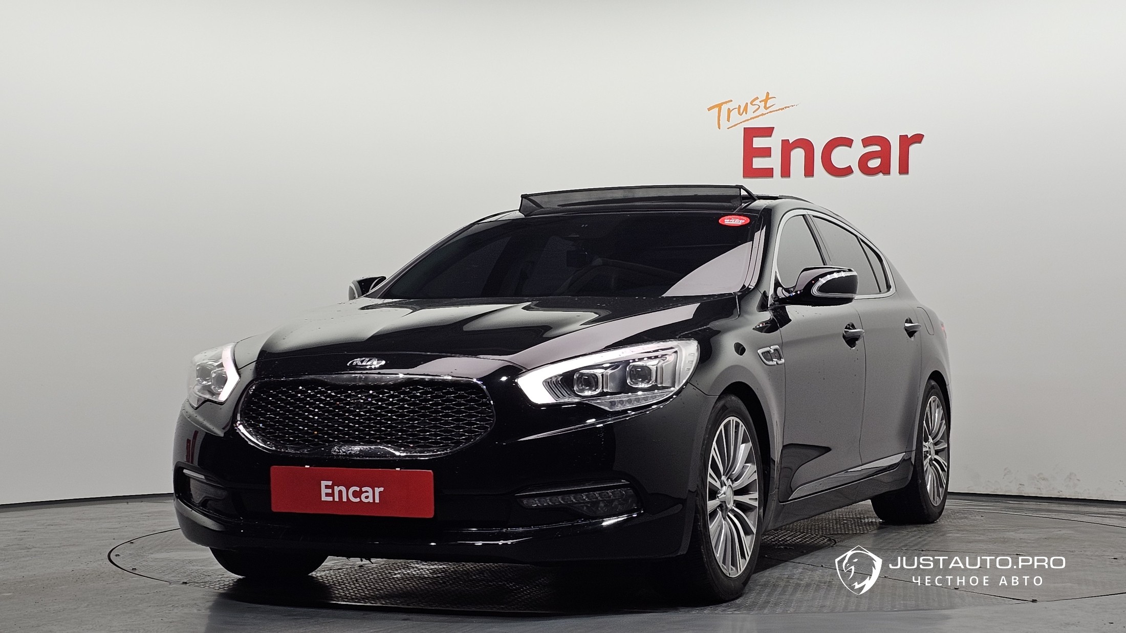 Автомобиль Kia K9