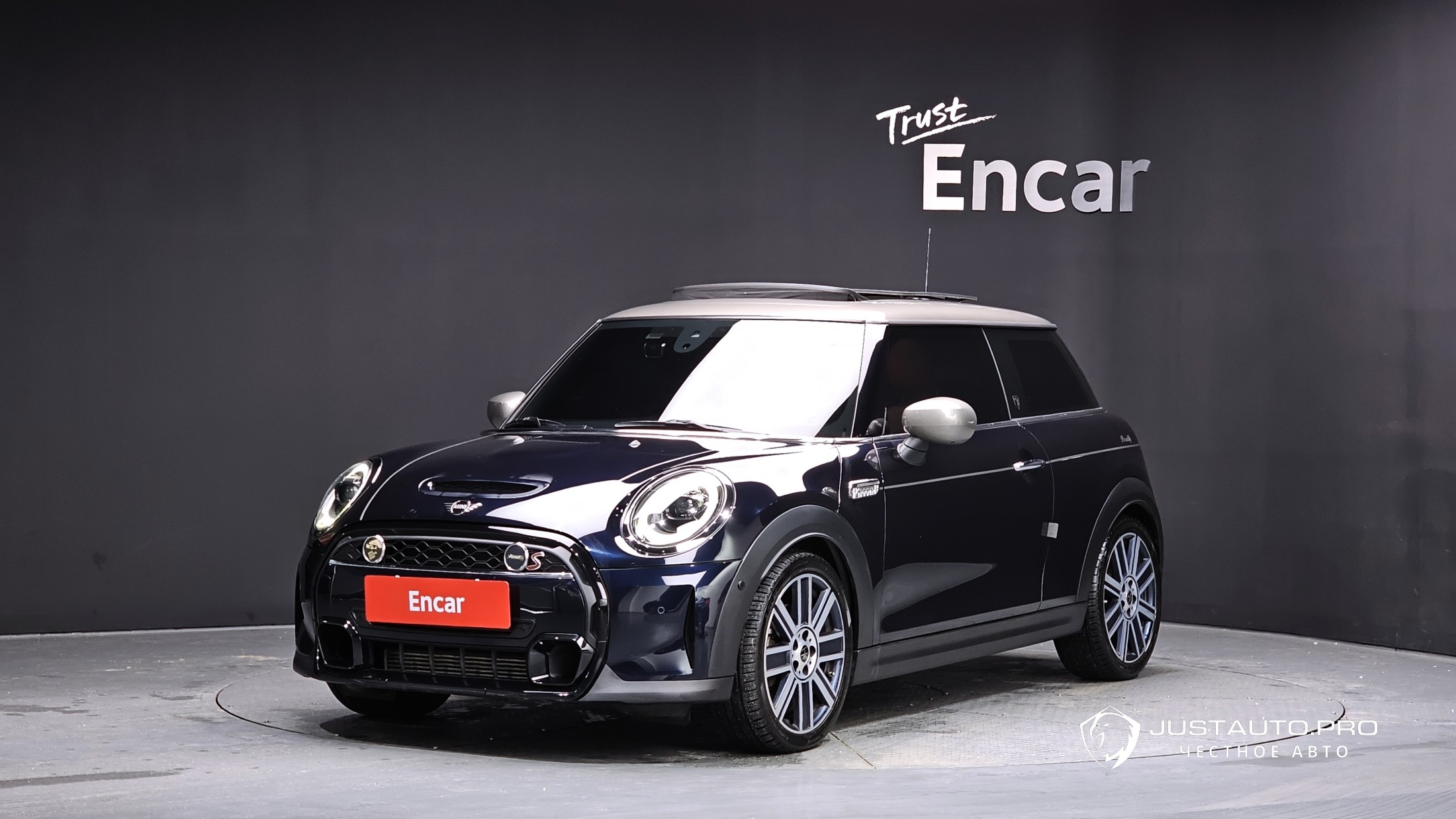 Автомобиль Mini Cooper