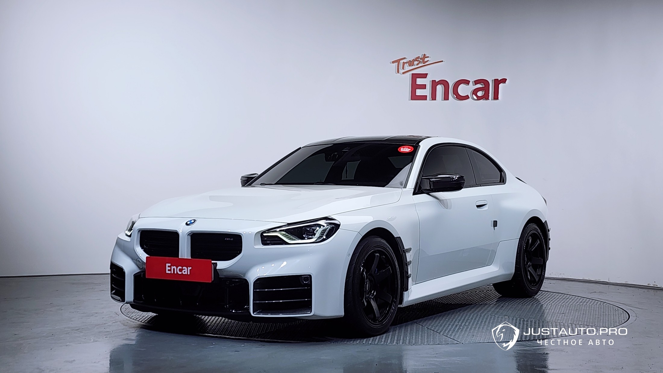 Автомобиль BMW M2