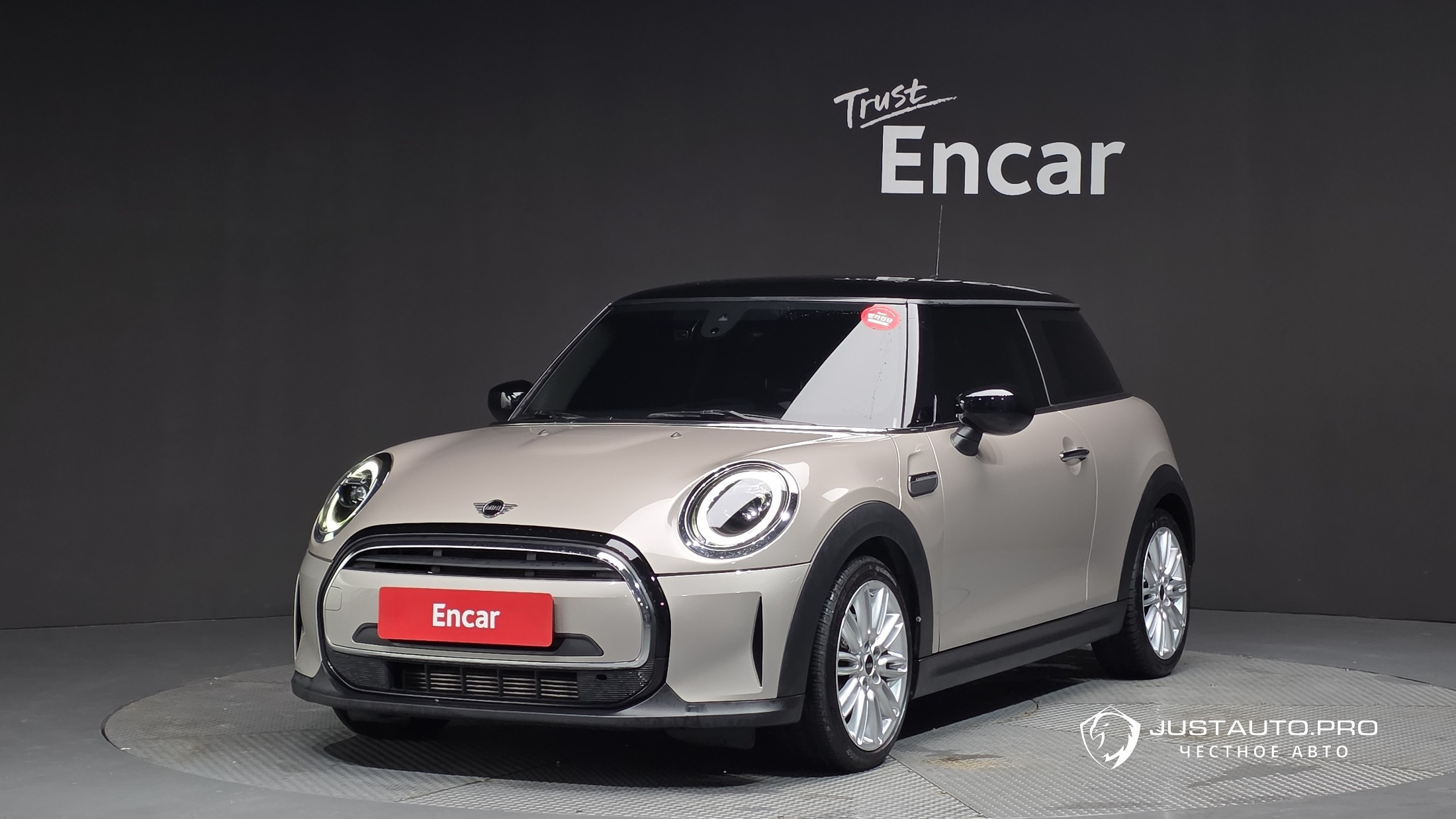 Автомобиль Mini Cooper