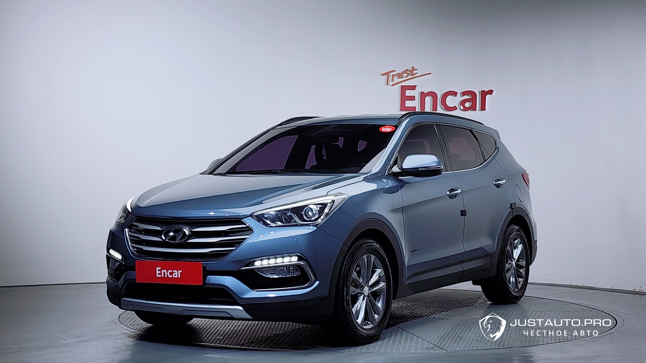 Автомобиль Hyundai Santafe