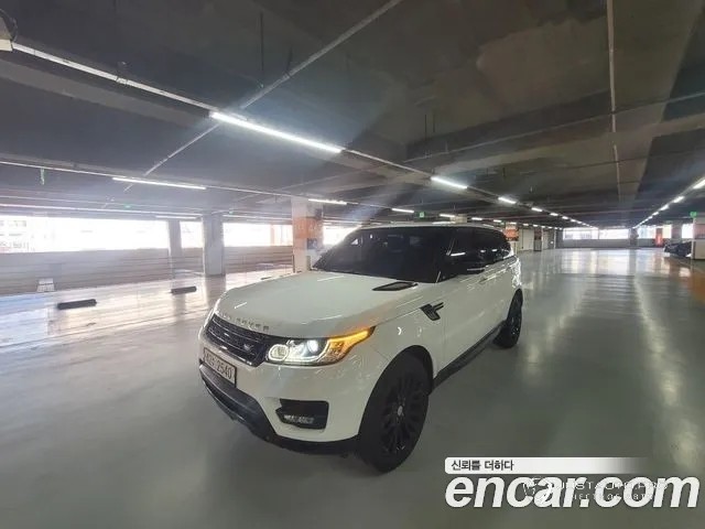 Автомобиль Land Rover Range Rover Sport