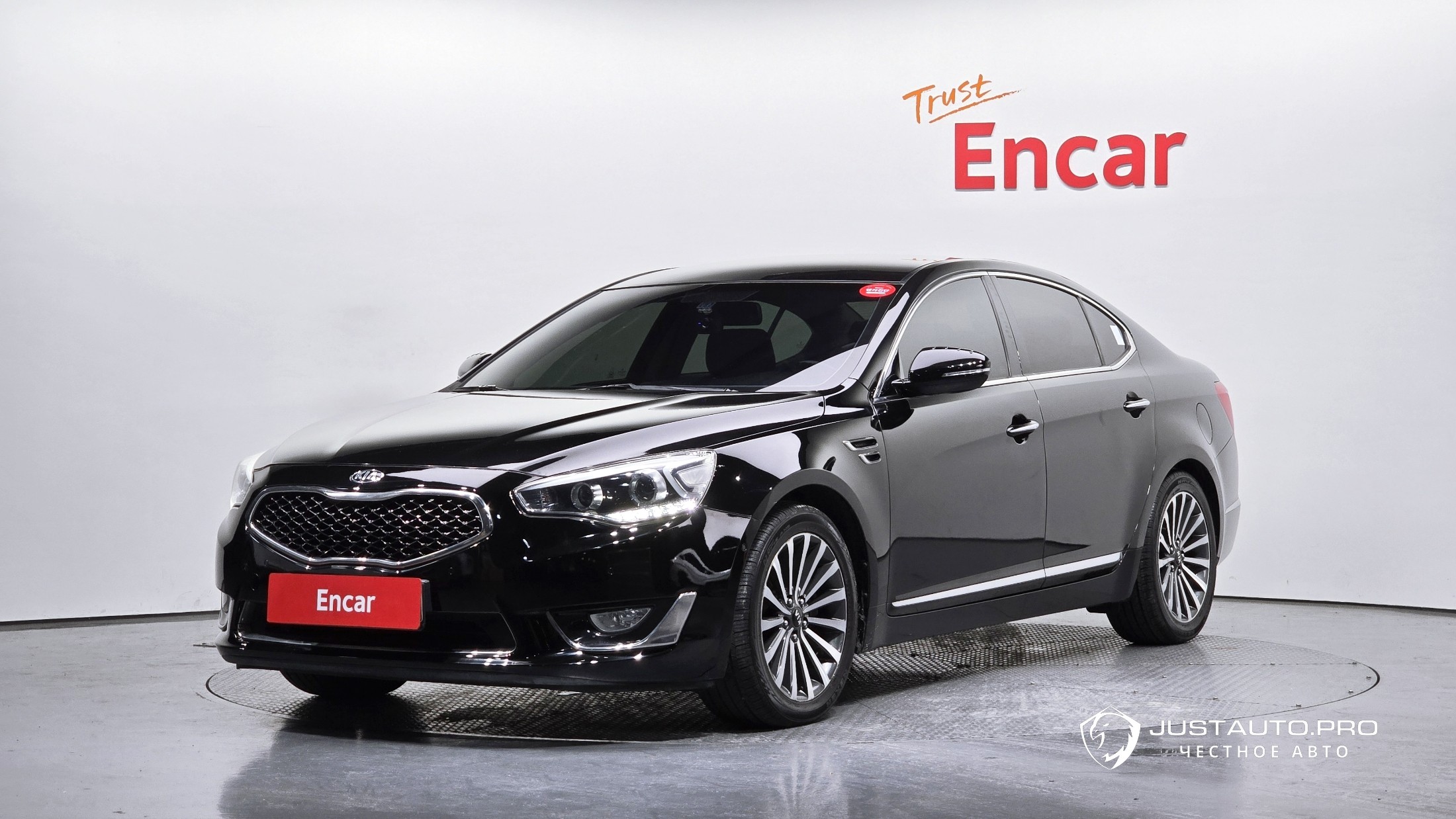 Автомобиль Kia K7