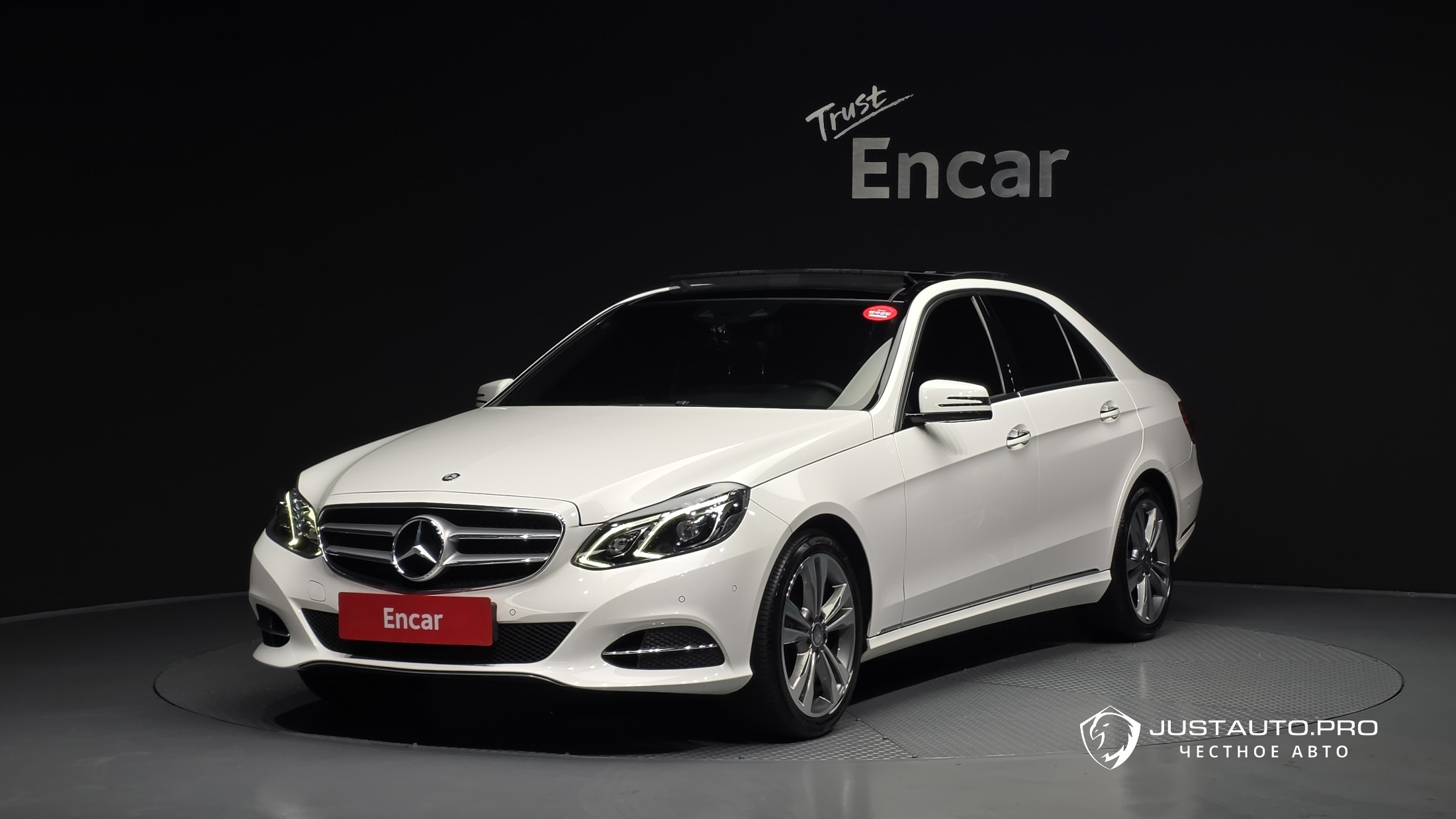 Автомобиль Mercedes-Benz E-Class