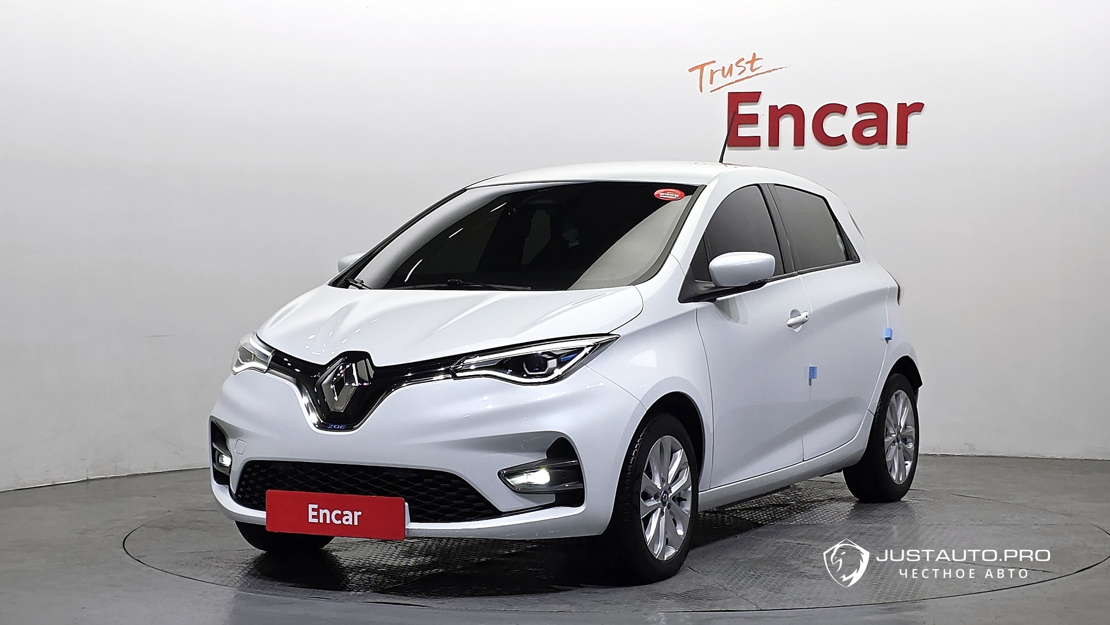 Автомобиль Renault-KoreaSamsung Zoe