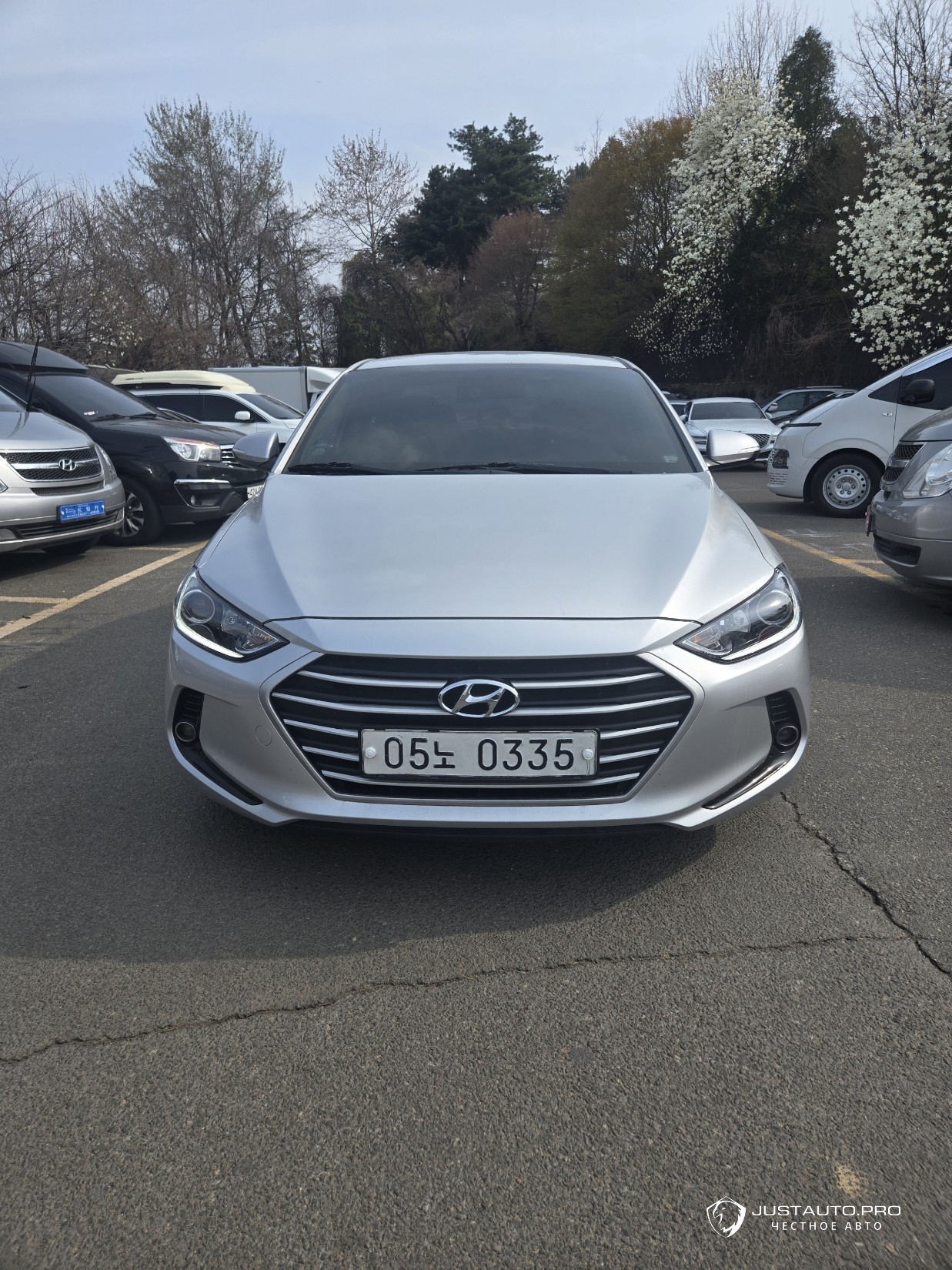 Автомобиль Hyundai AVANTE