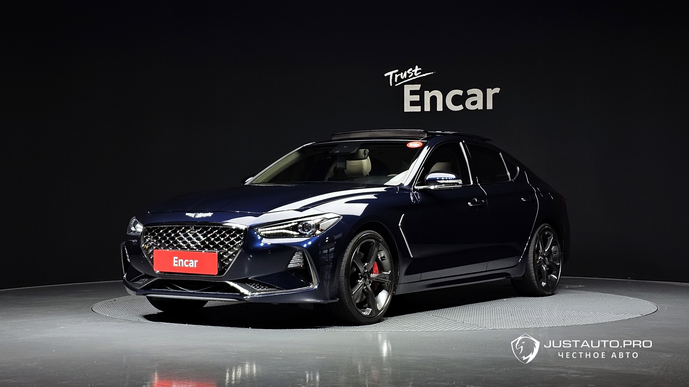 Автомобиль Genesis G70