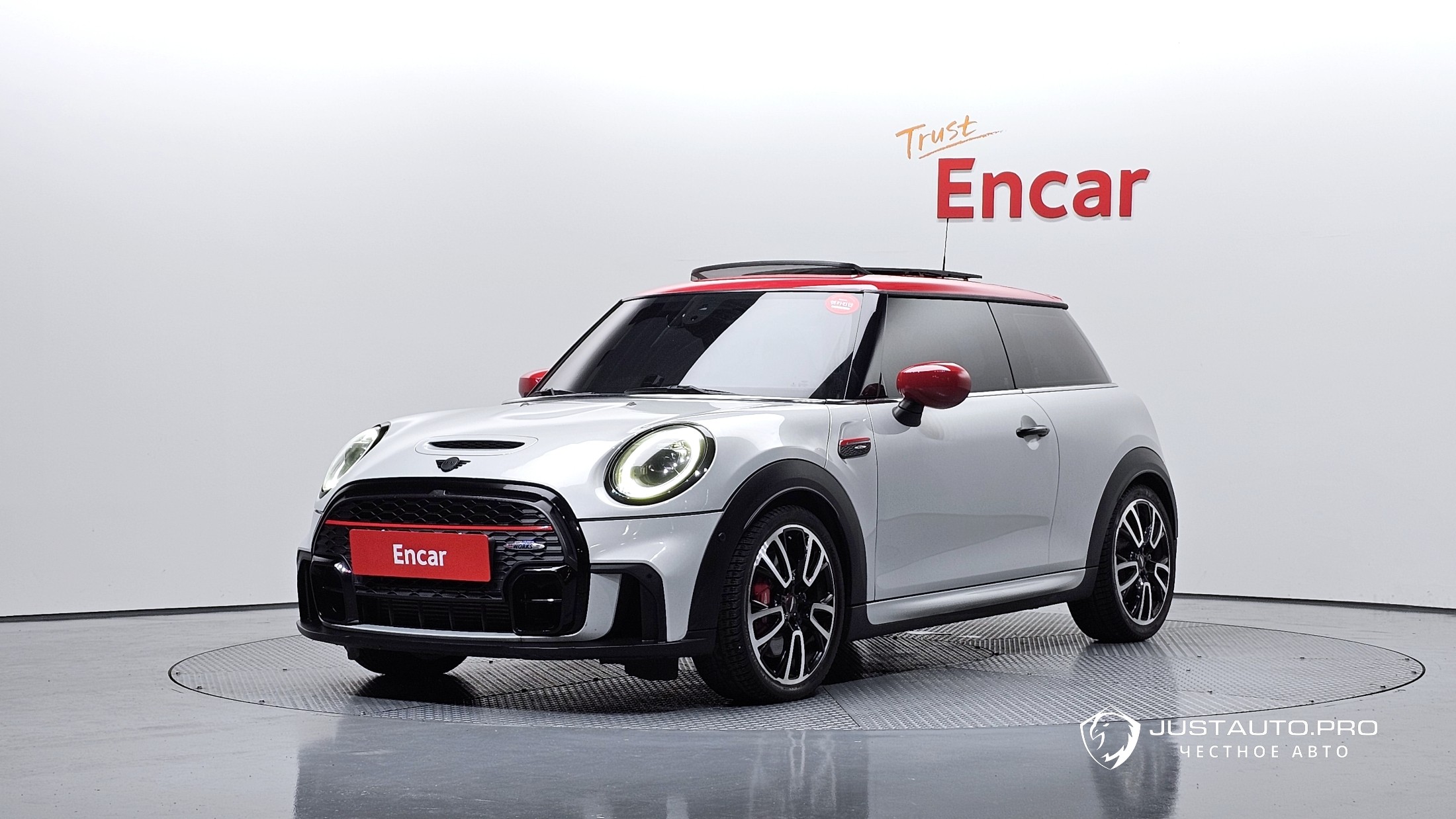 Автомобиль Mini Cooper