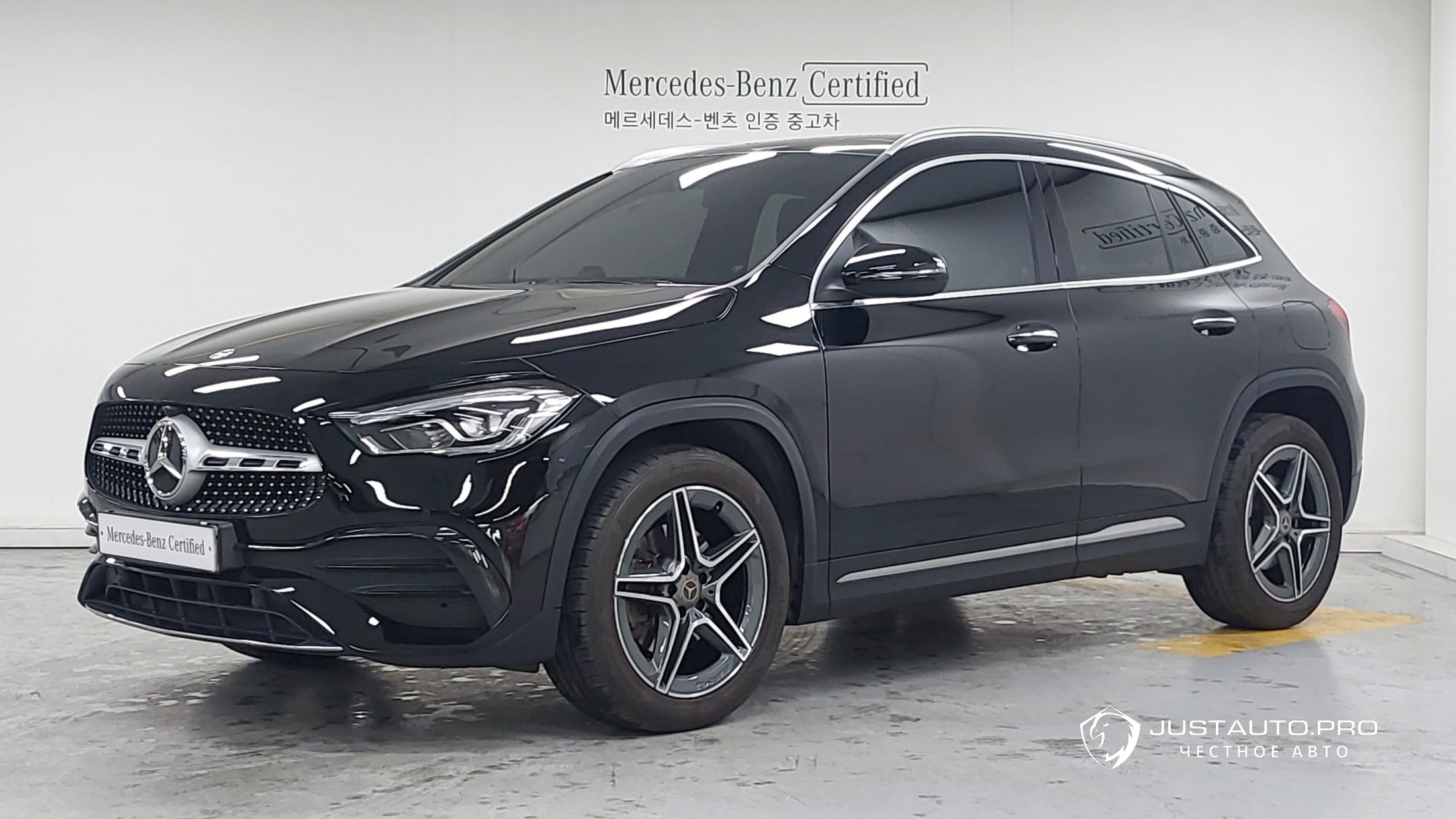 Автомобиль Mercedes-Benz GLA-Class