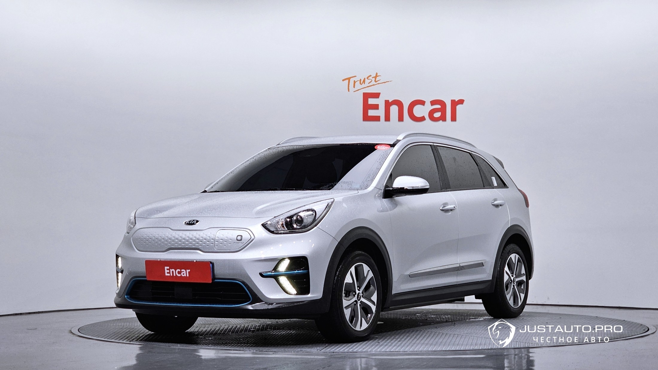 Автомобиль Kia Niro