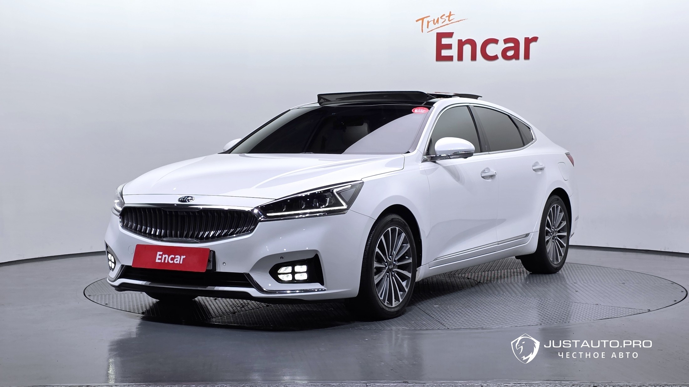 Автомобиль Kia K7
