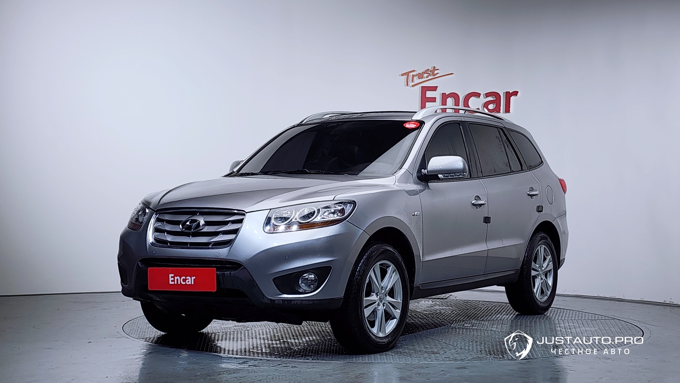 Автомобиль Hyundai Santafe