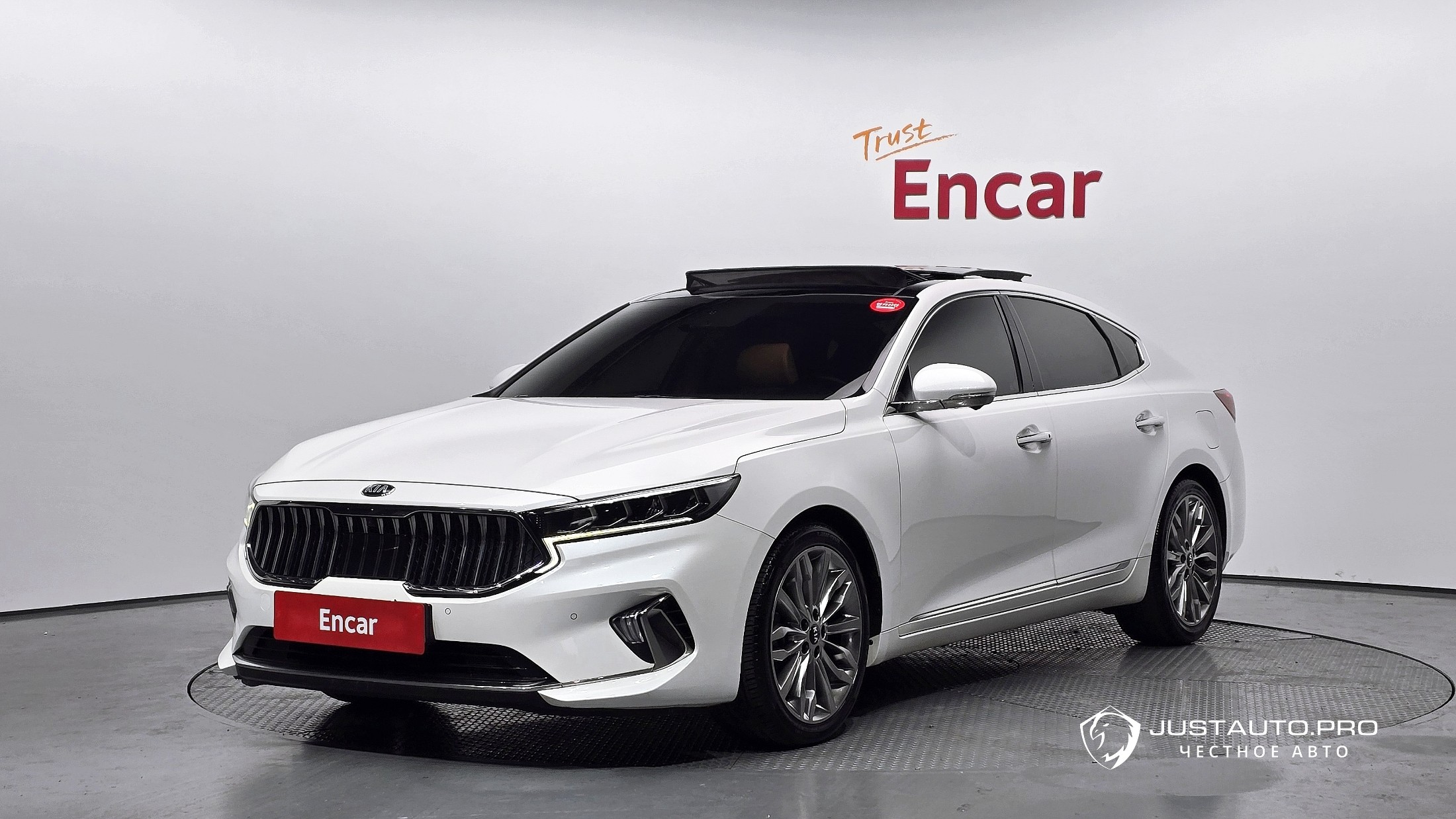 Автомобиль Kia K7