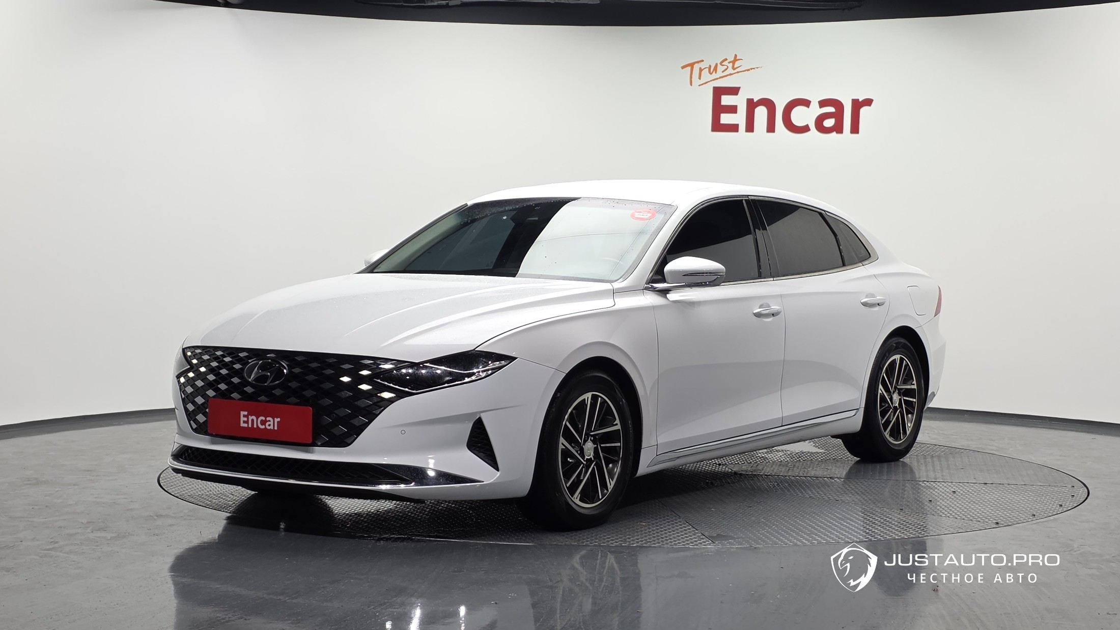 Автомобиль Hyundai Grandeur