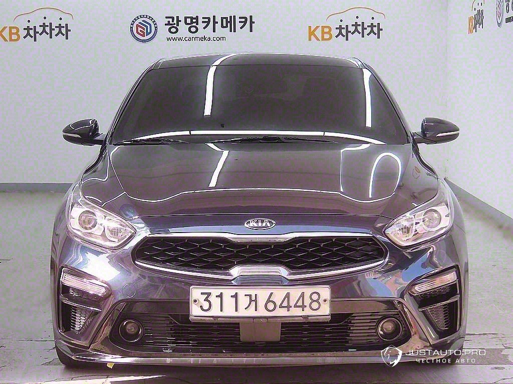 Автомобиль Kia K3