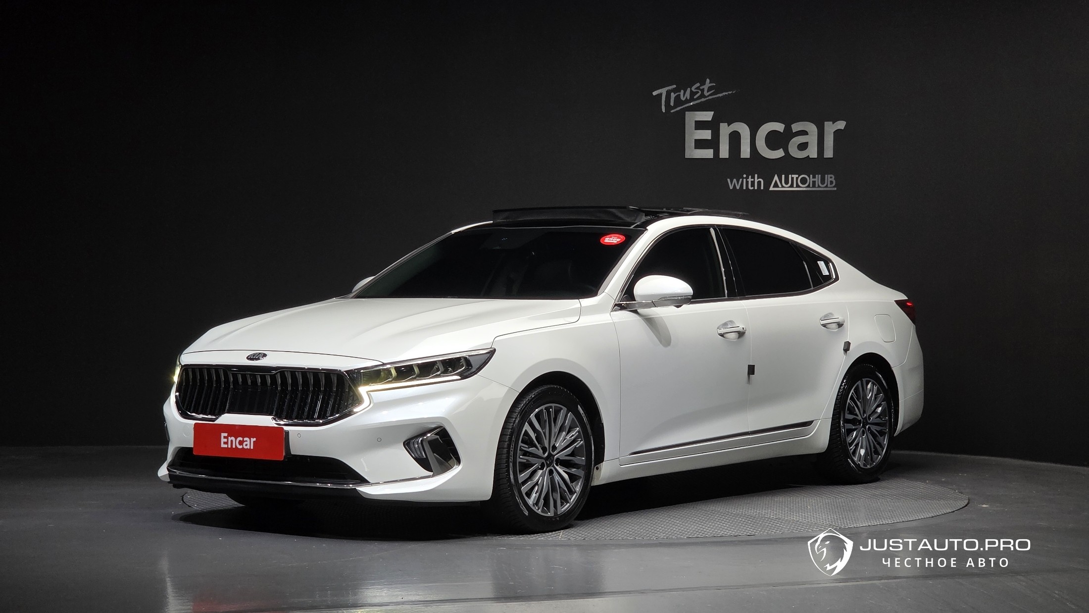 Автомобиль Kia K7
