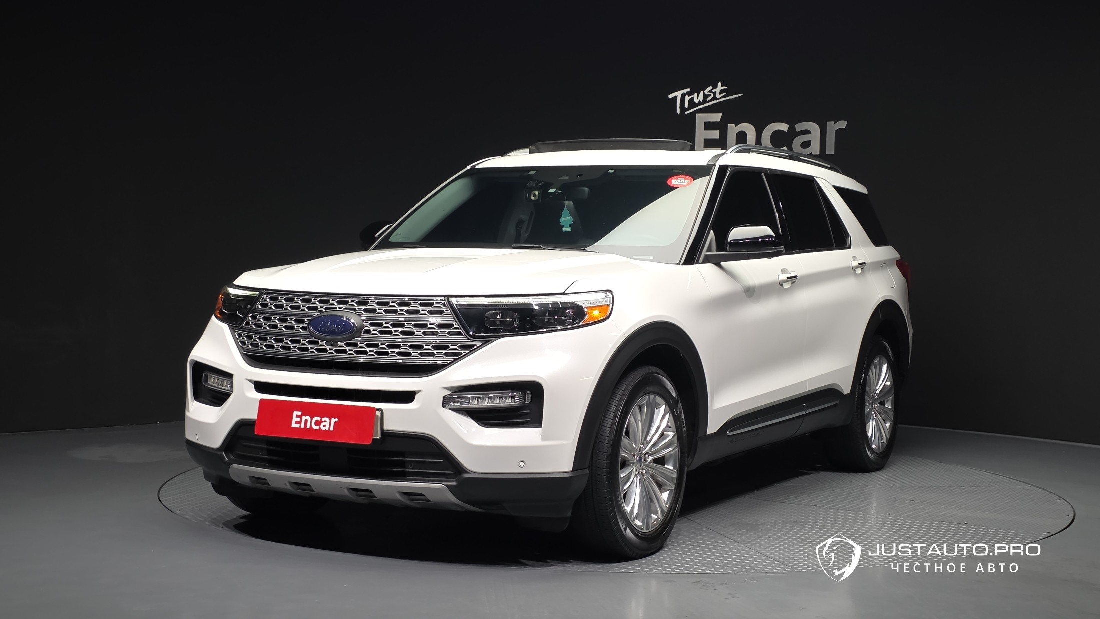 Автомобиль Ford Explorer