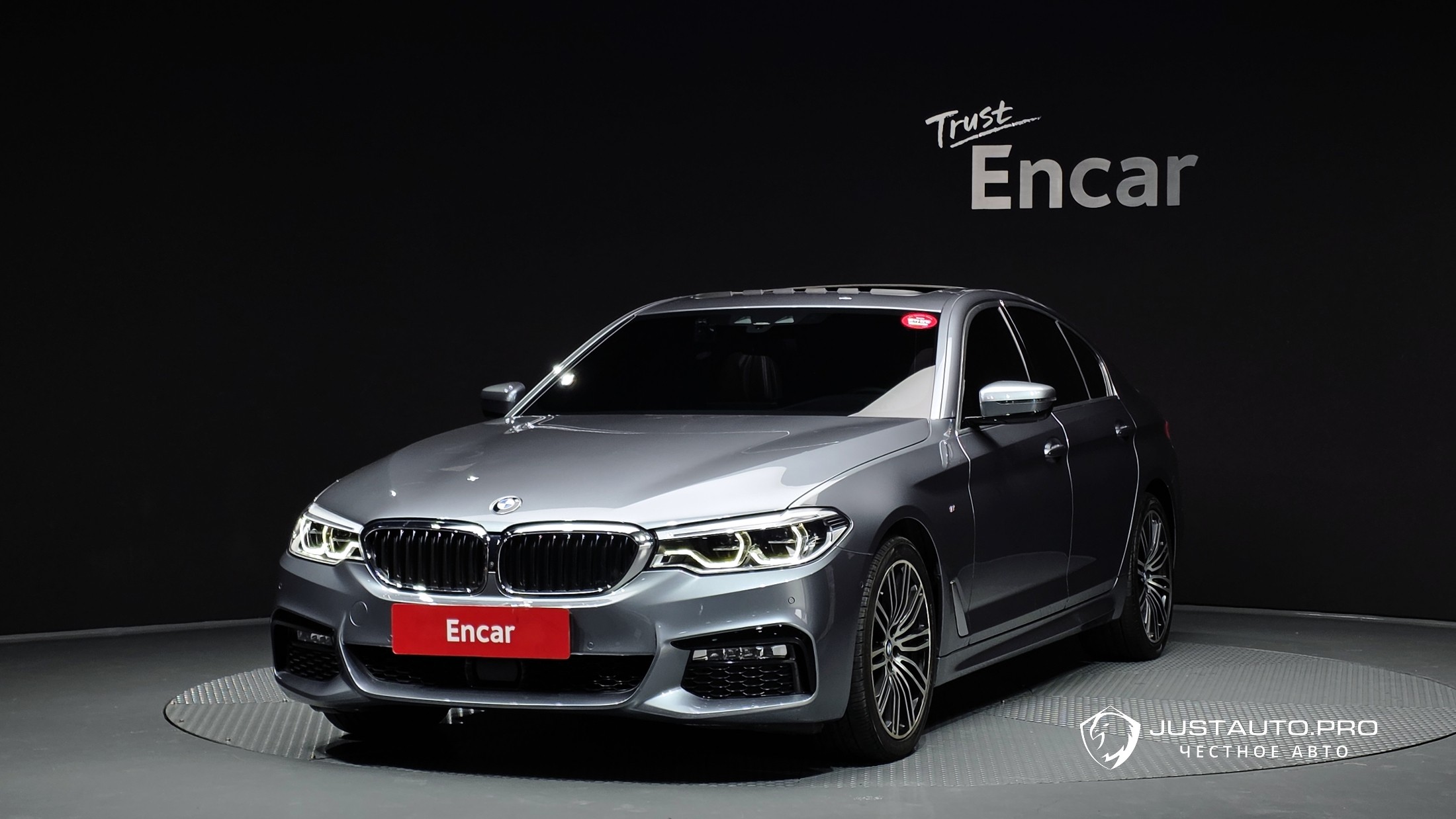 Автомобиль BMW 5-Series