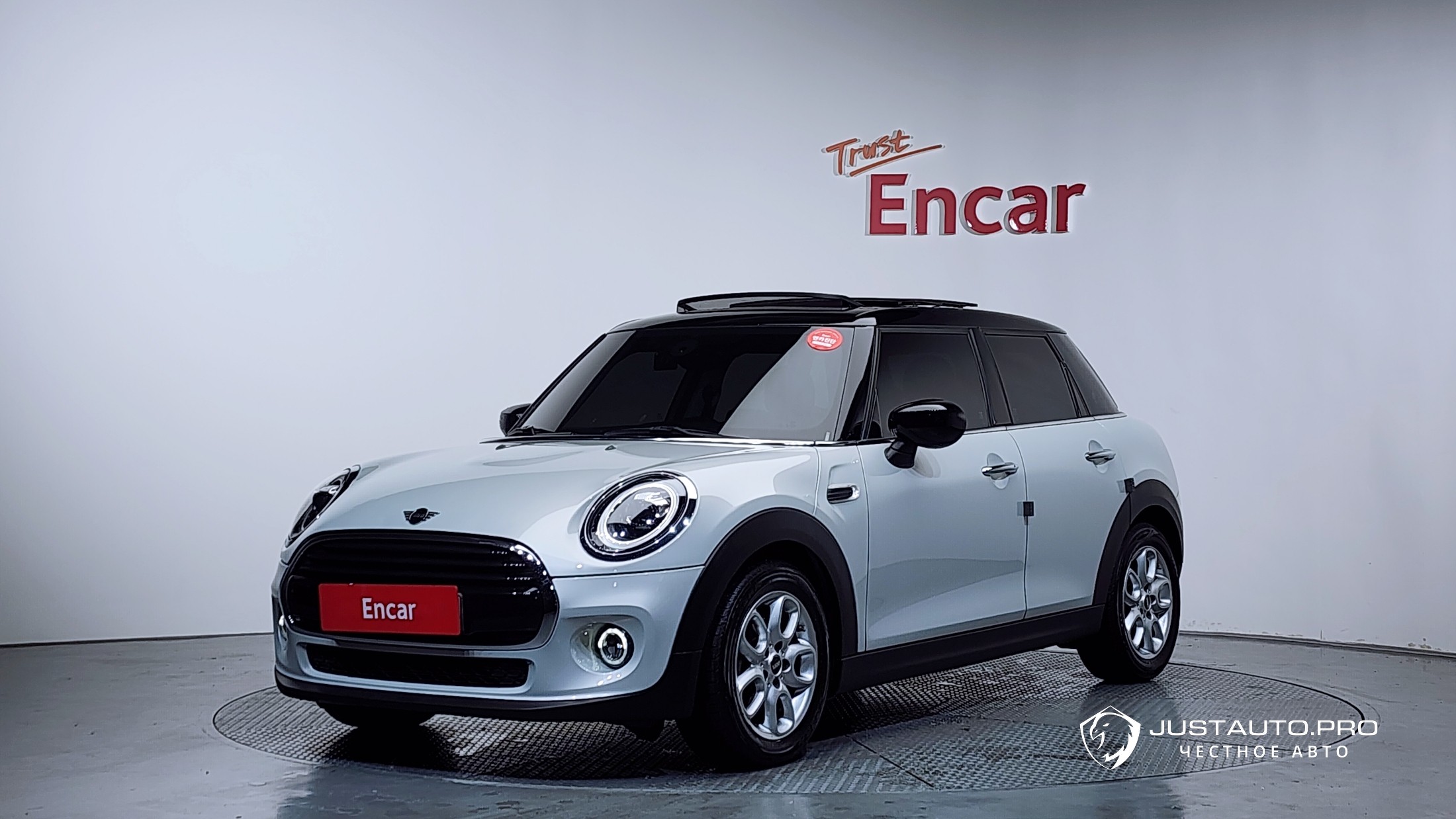 Автомобиль Mini Cooper