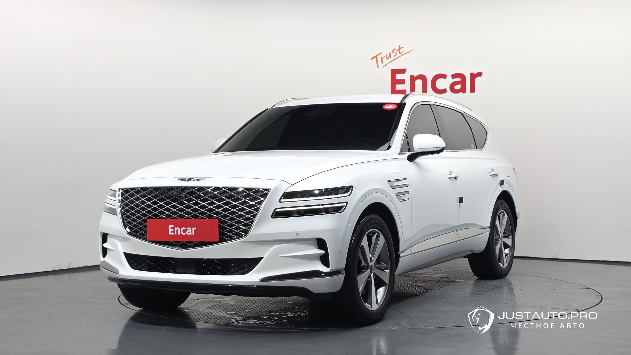 Автомобиль Genesis GV80