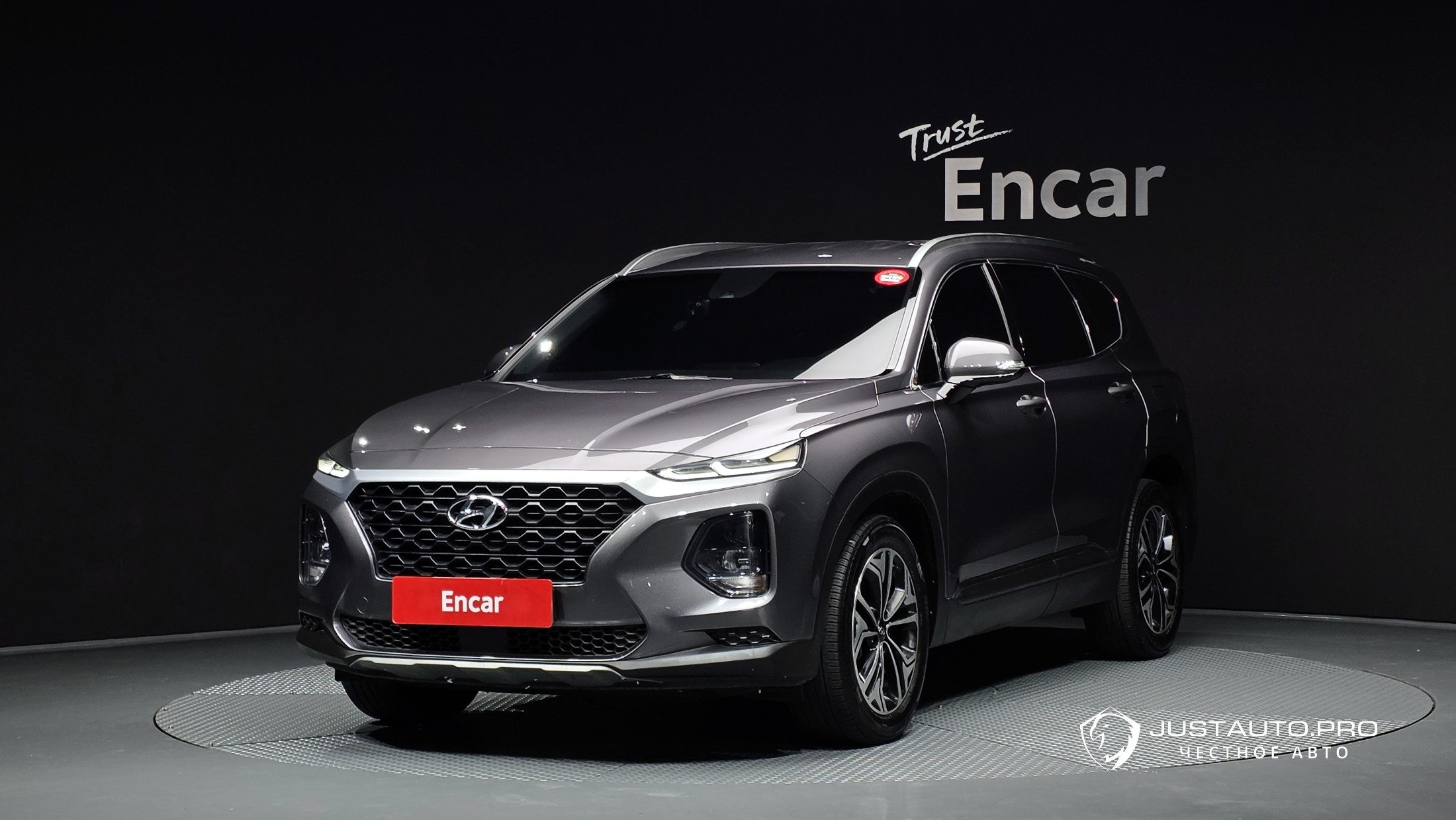 Автомобиль Hyundai Santafe