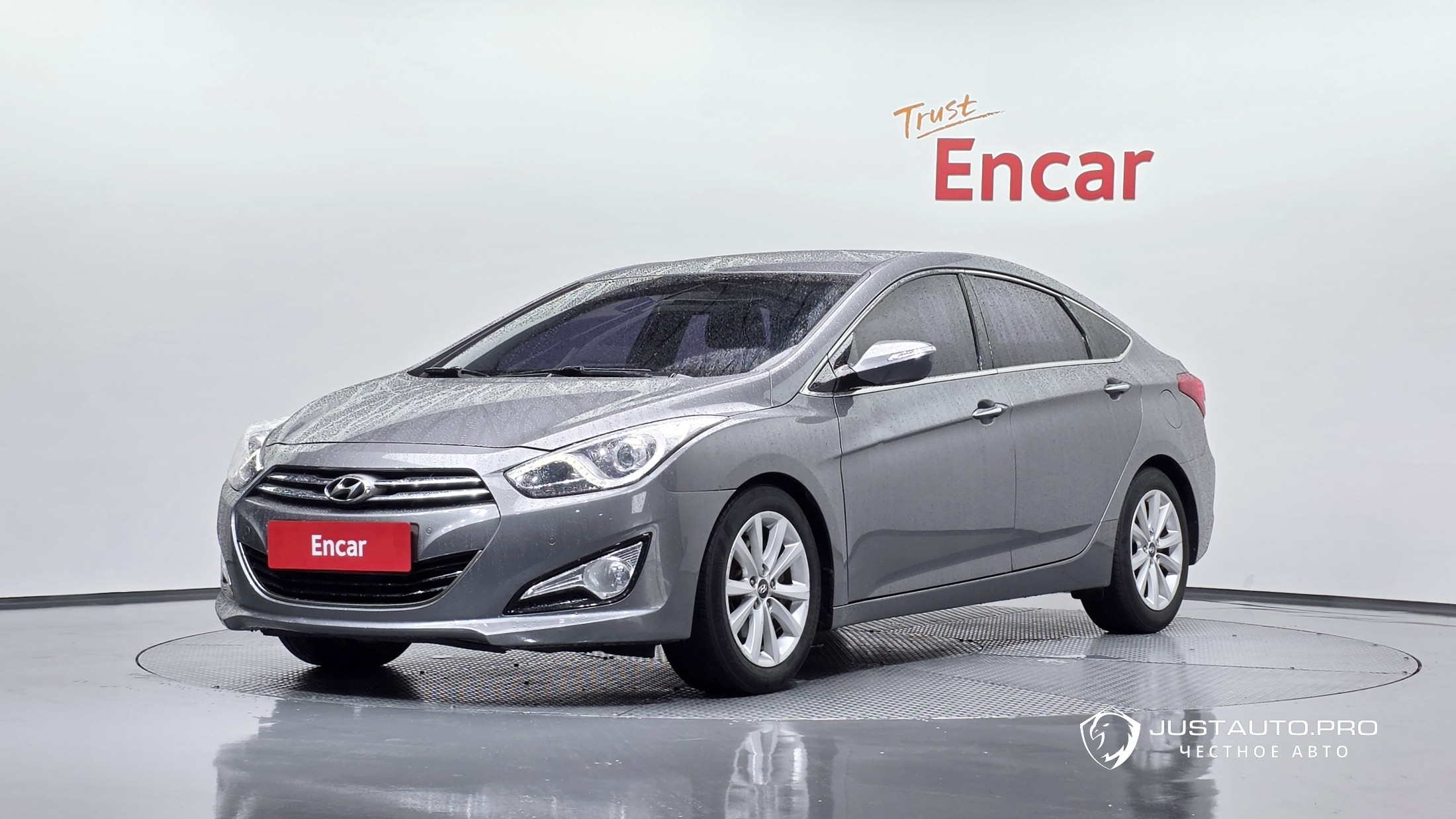 Автомобиль Hyundai i40