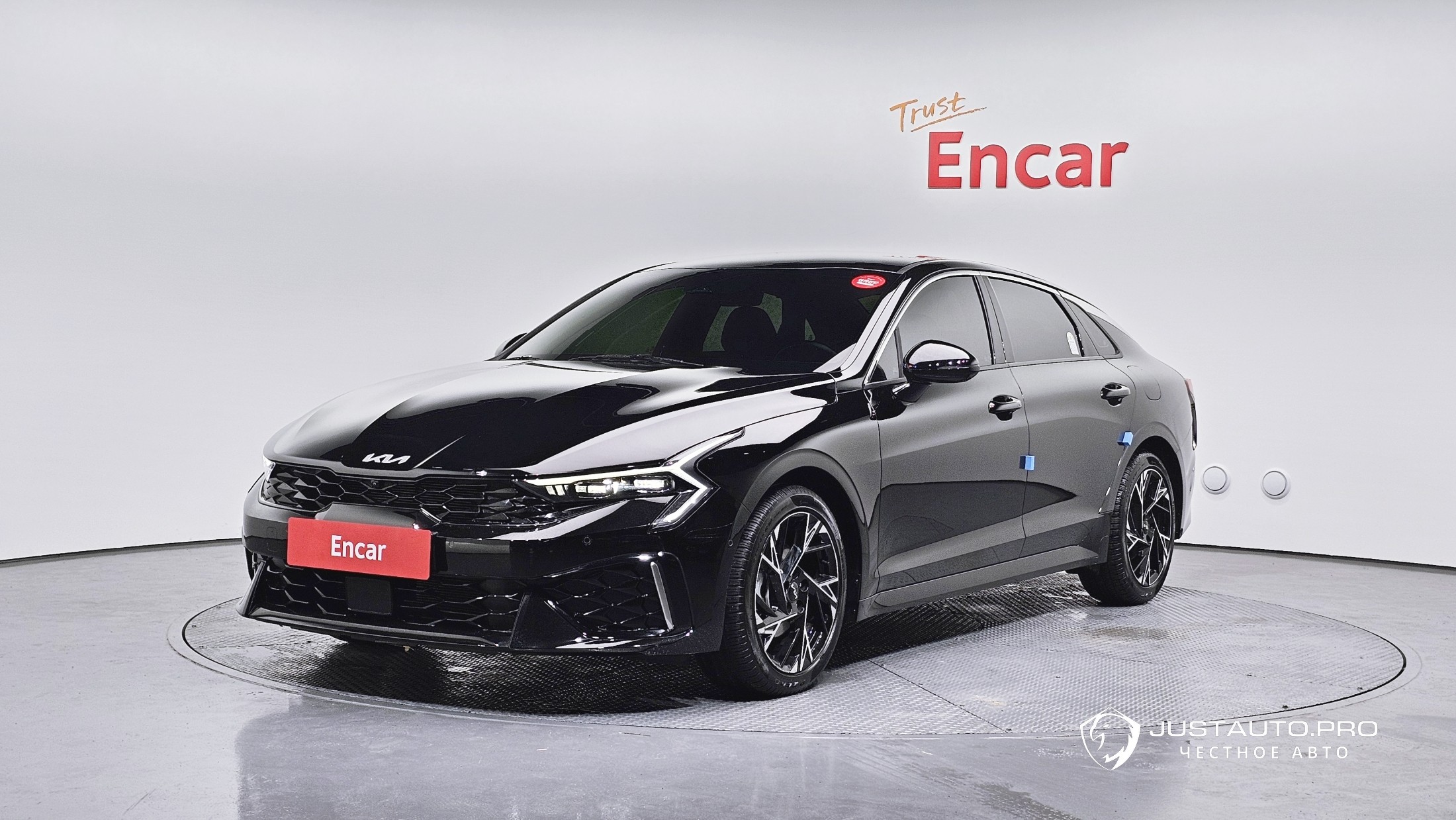 Автомобиль Kia K5