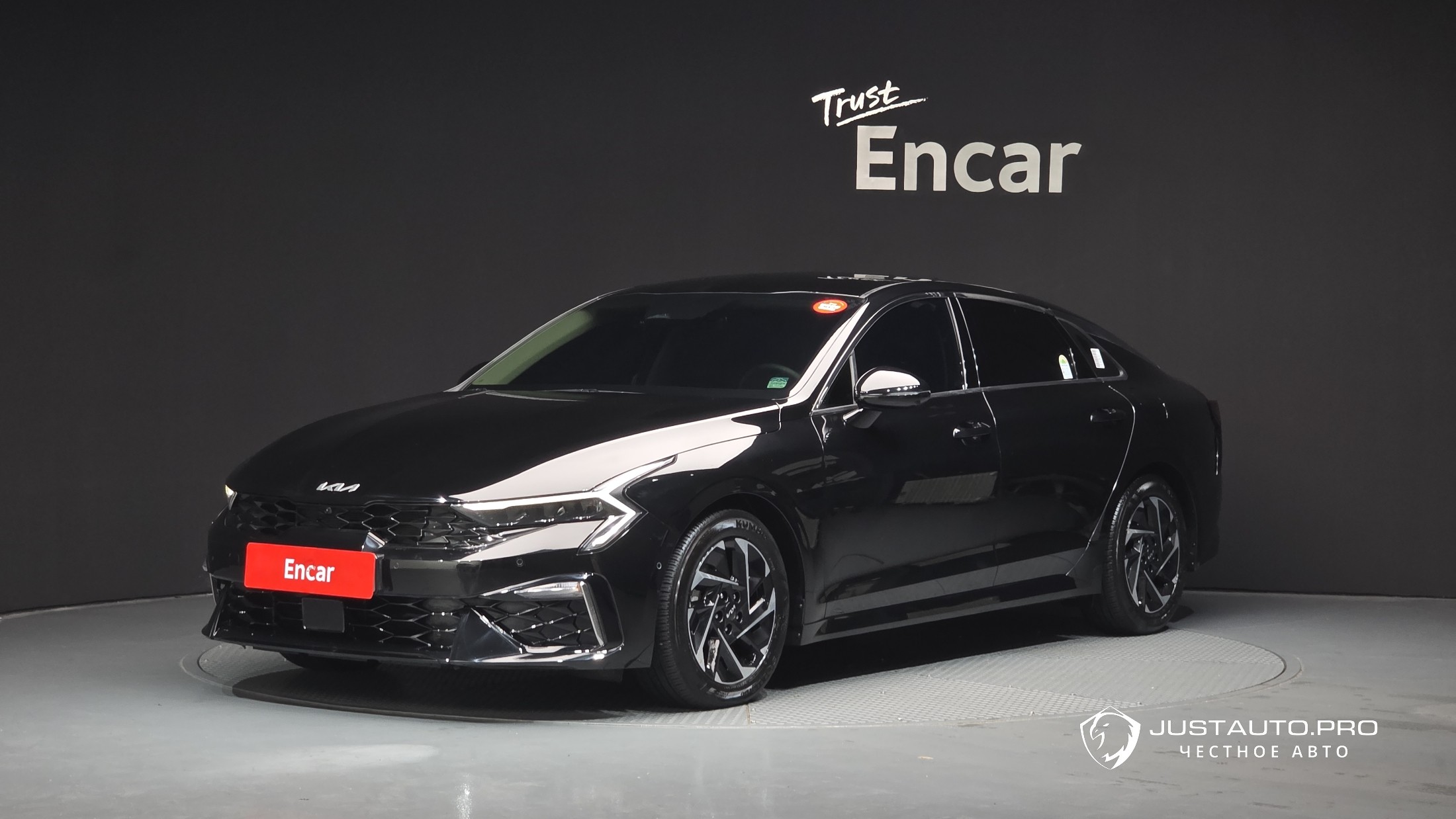 Автомобиль Kia K5