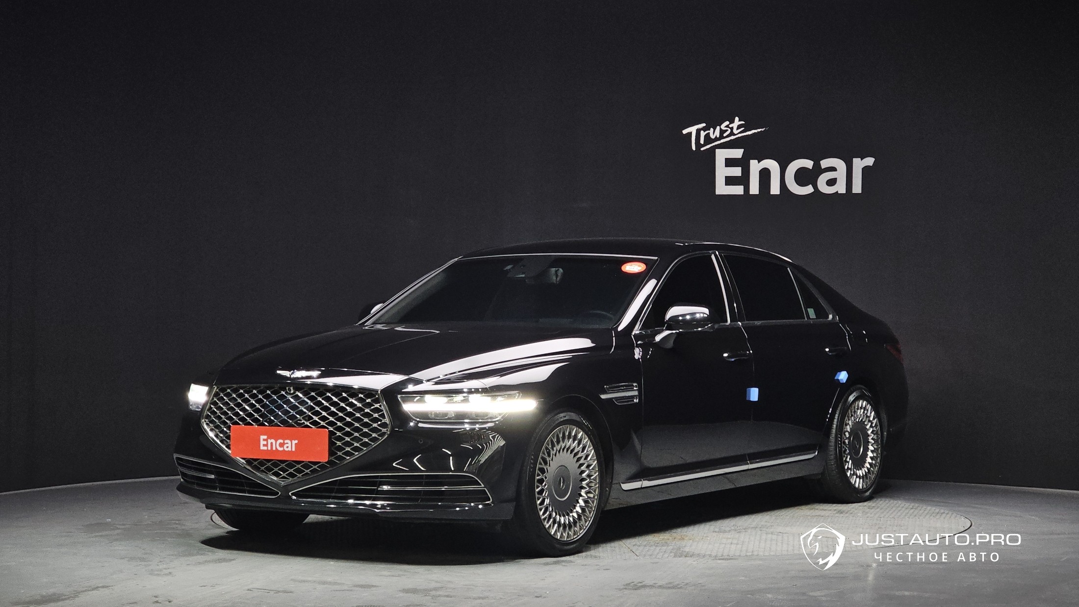 Автомобиль Genesis G90