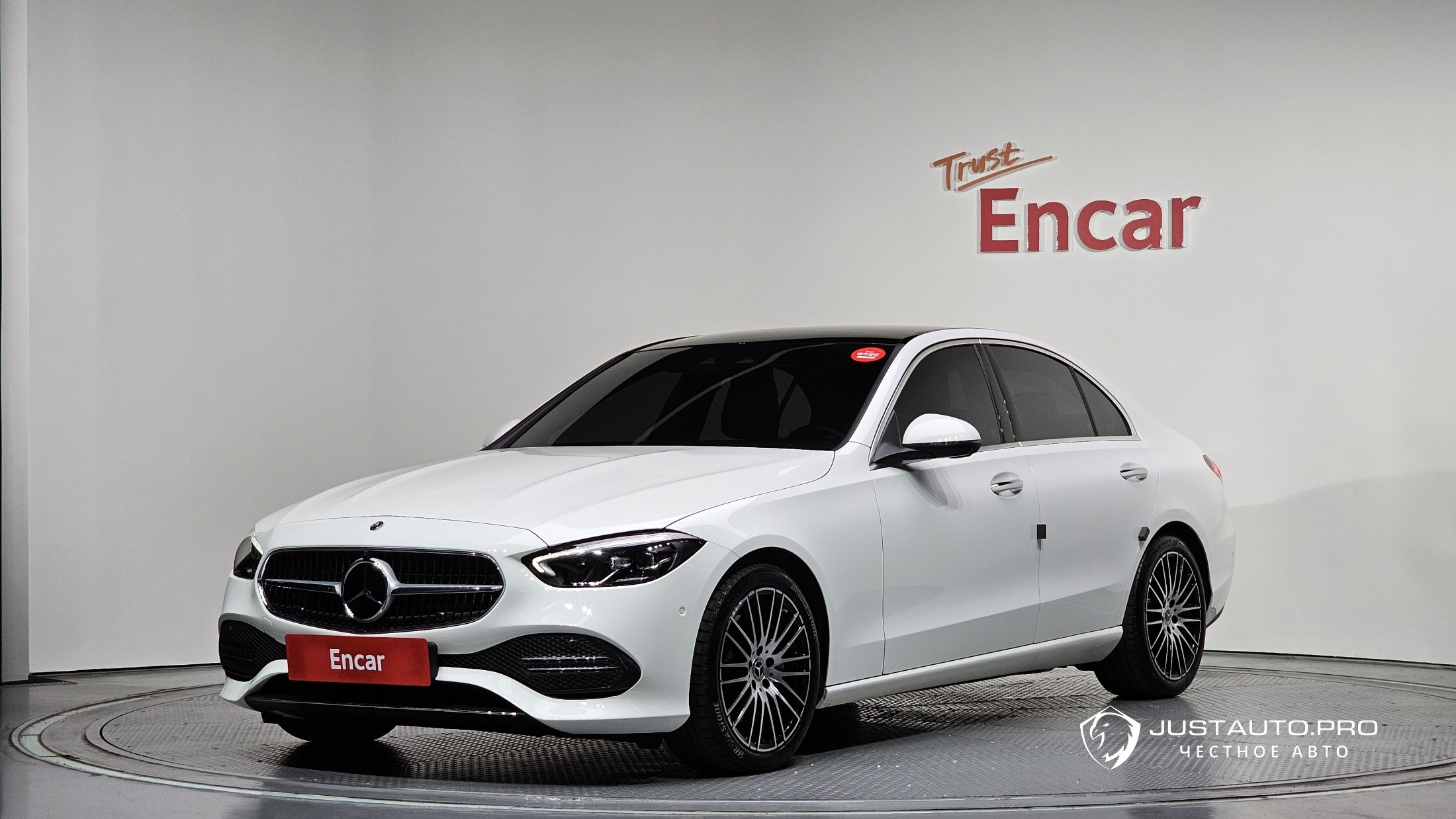 Автомобиль Mercedes-Benz C-Class