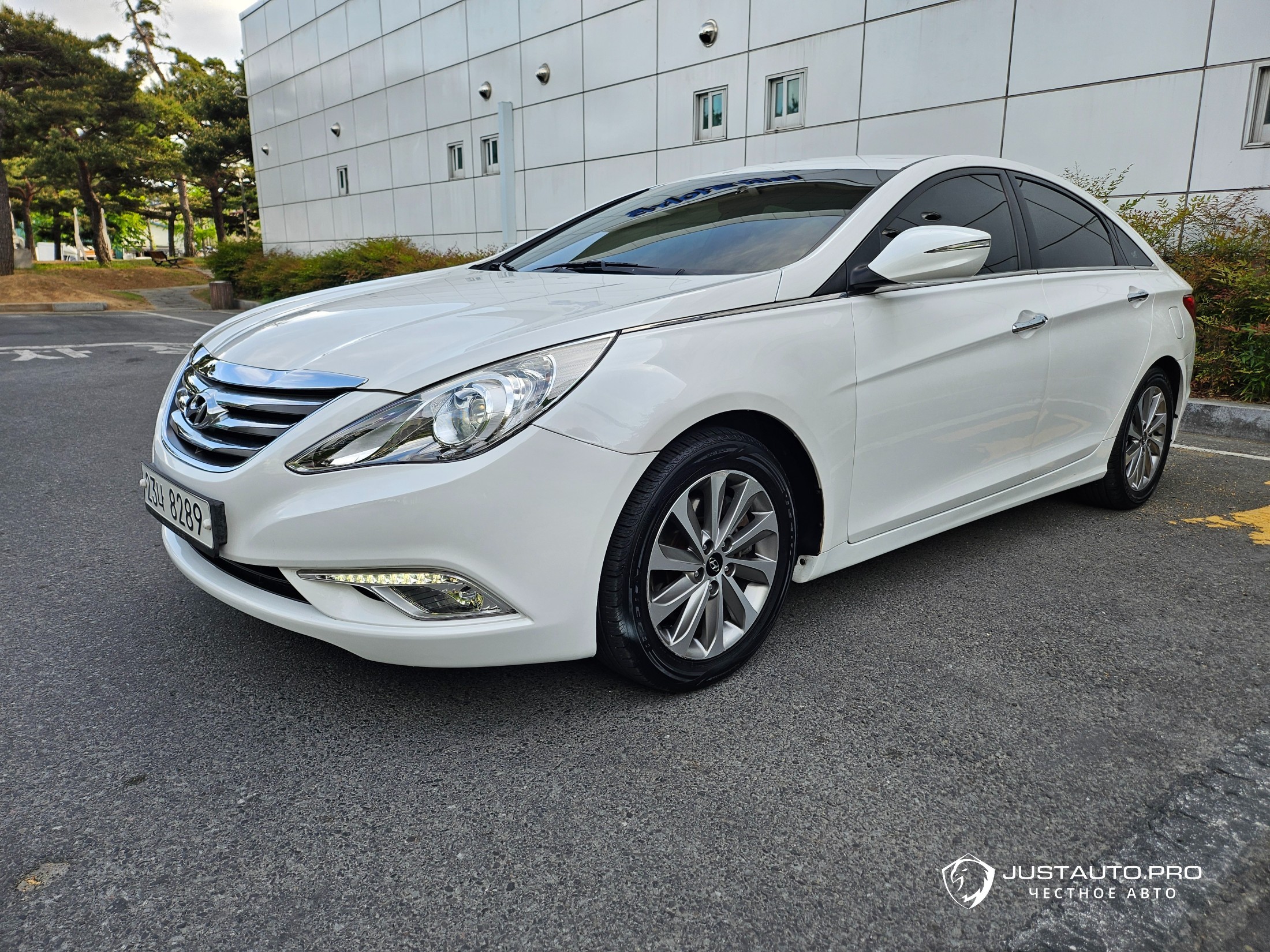 Автомобиль Hyundai Sonata