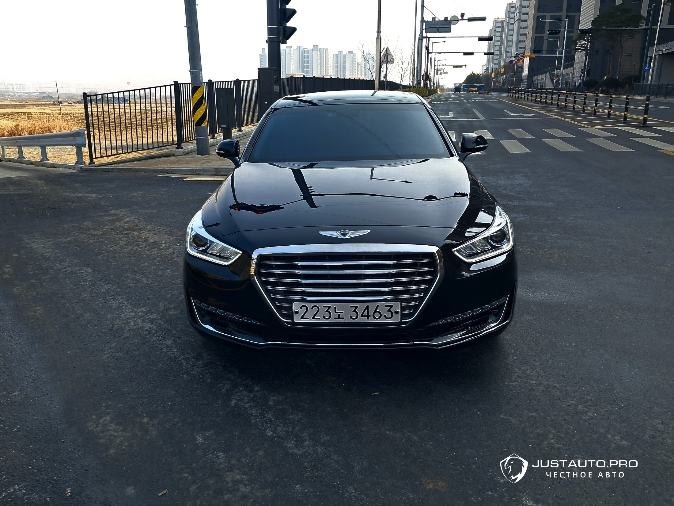 Автомобиль Genesis EQ900