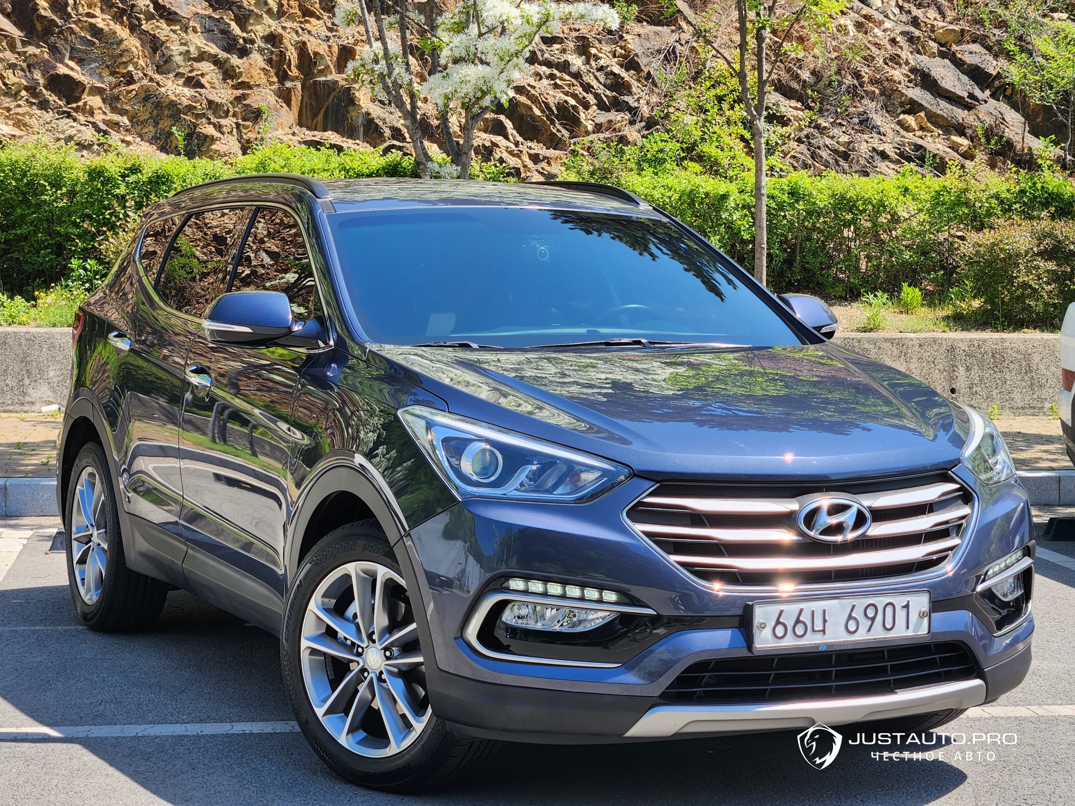 Автомобиль Hyundai Santafe
