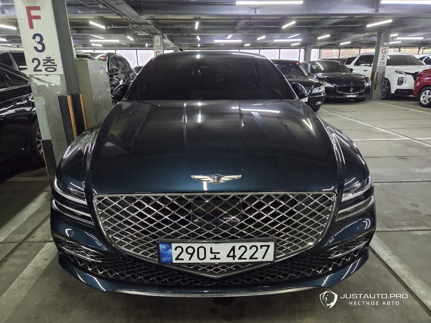 Автомобиль Genesis G80