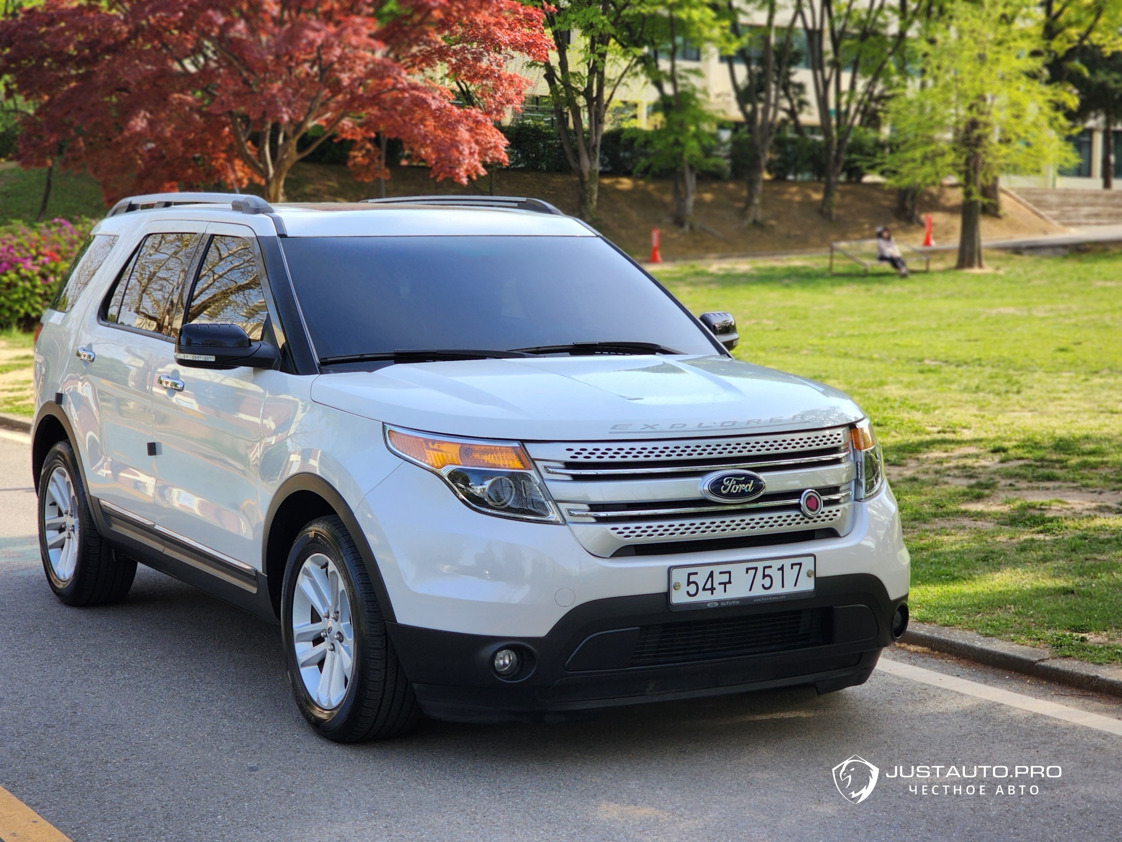 Автомобиль Ford Explorer