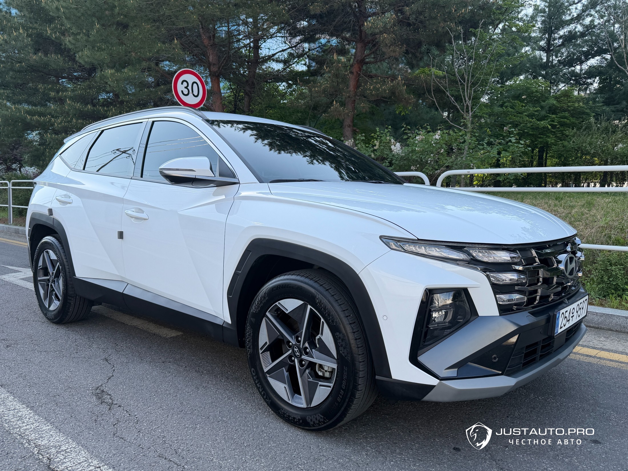 Автомобиль Hyundai Tucson