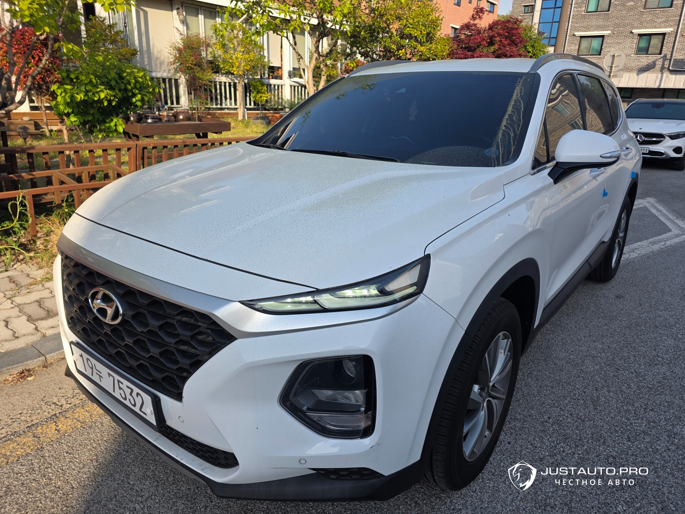 Автомобиль Hyundai Santafe