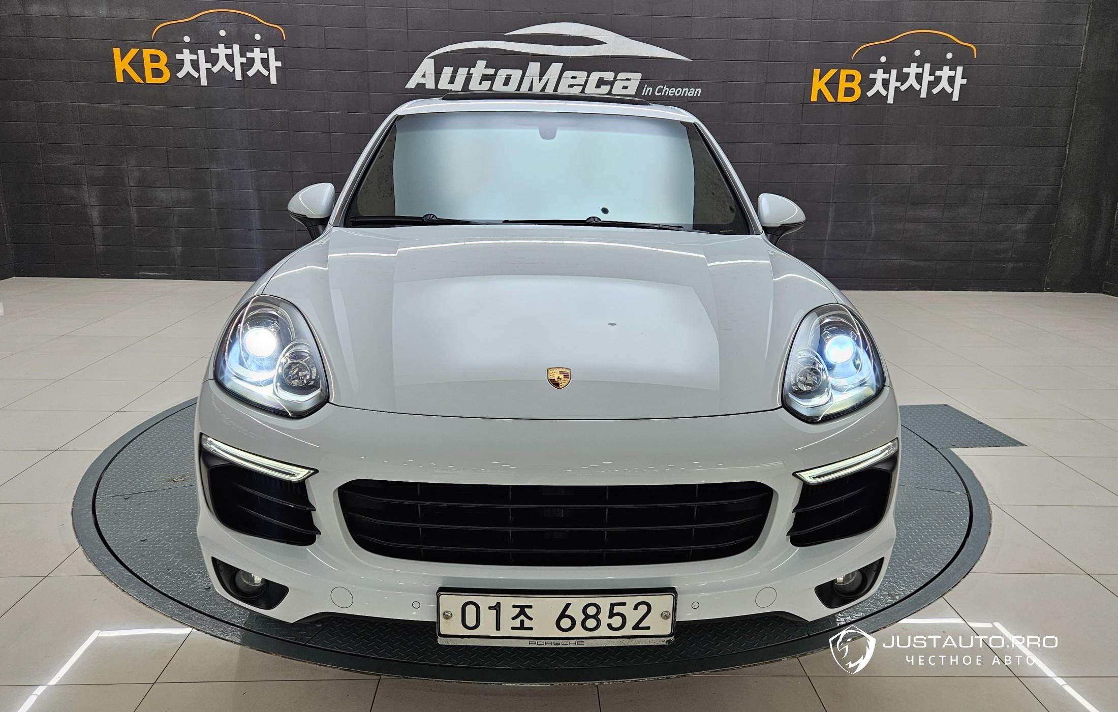 Автомобиль Porsche Cayenne
