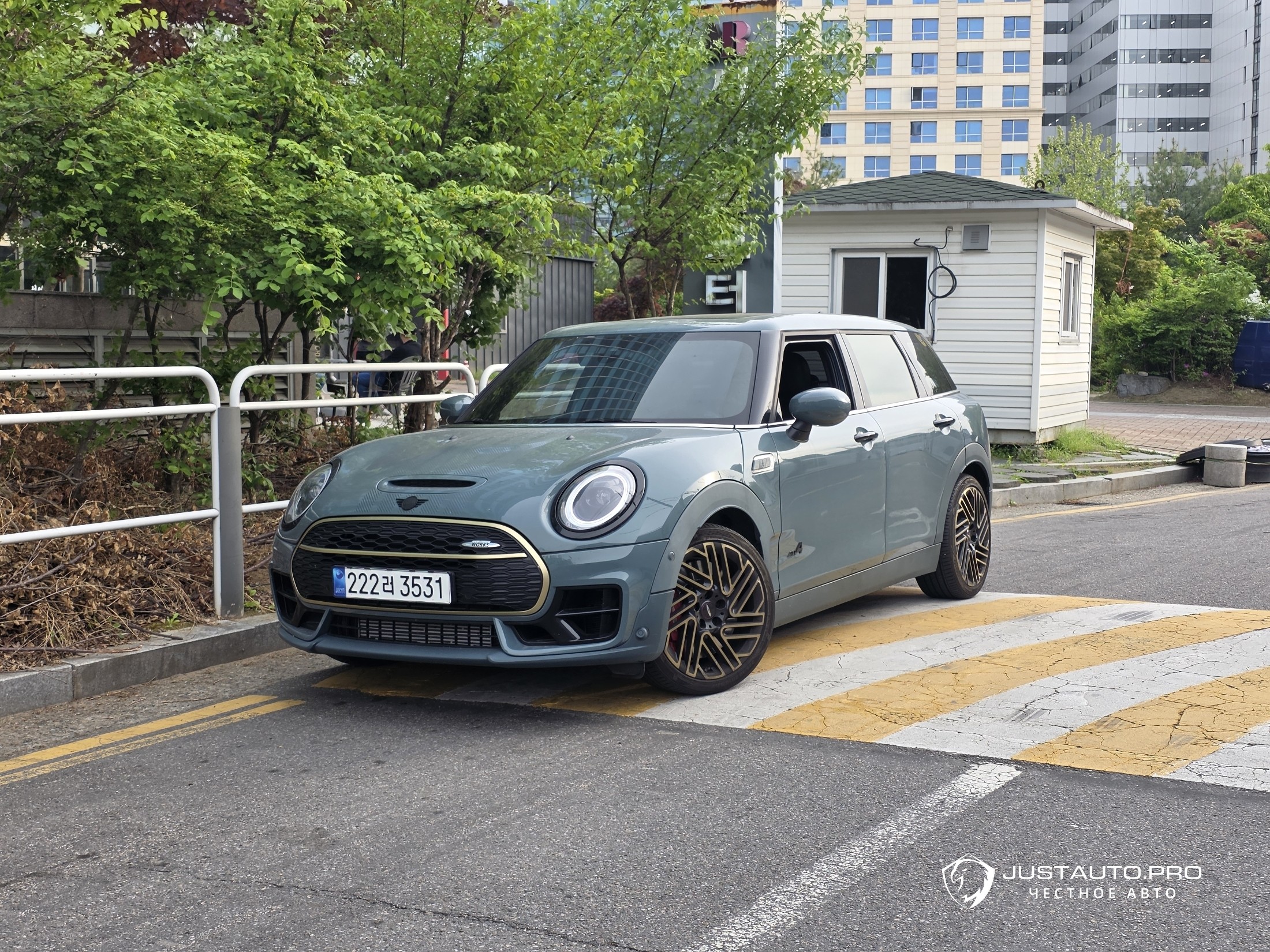 Автомобиль Mini Clubman
